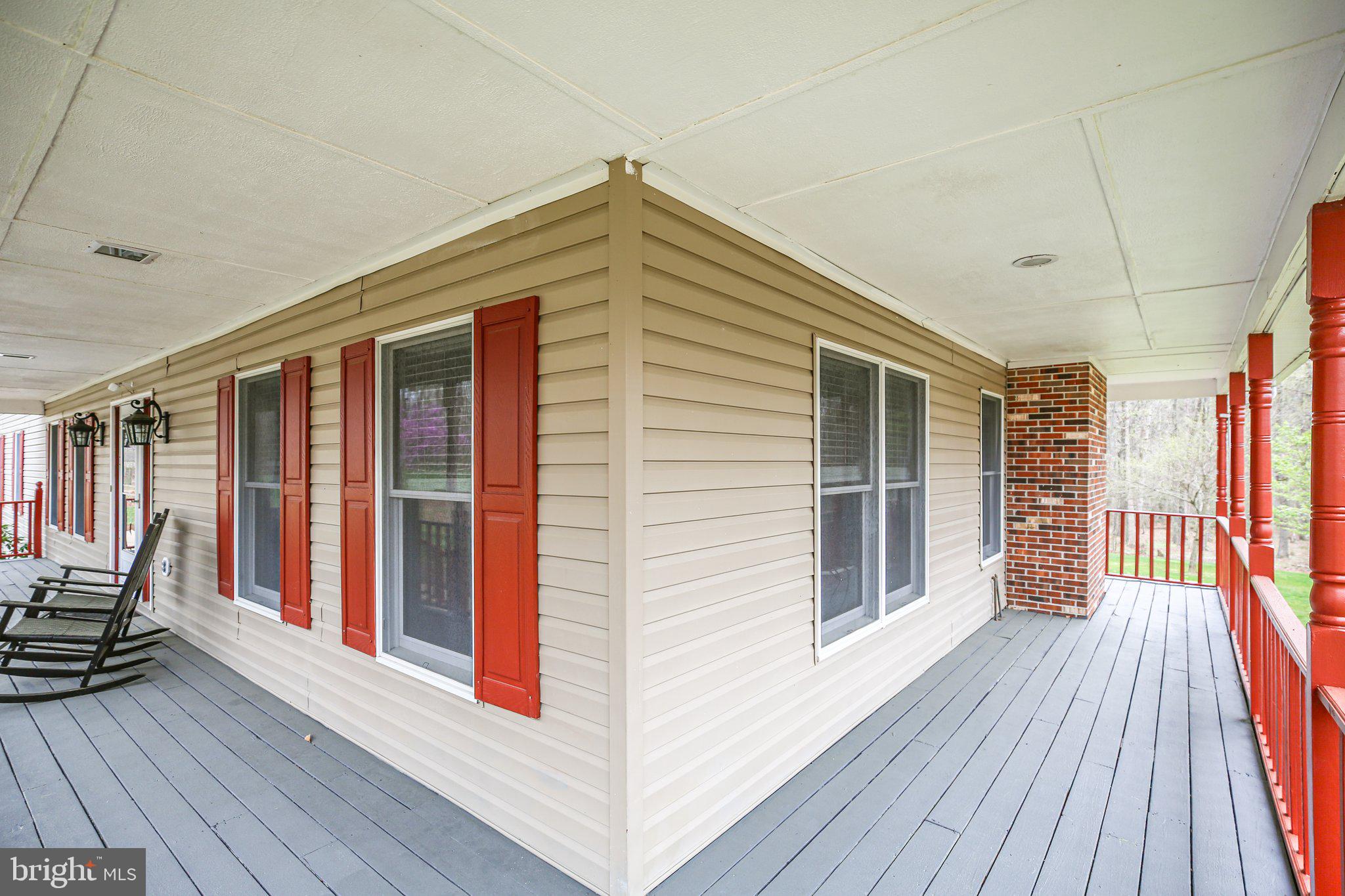 GOLDEN OAKS - Residential