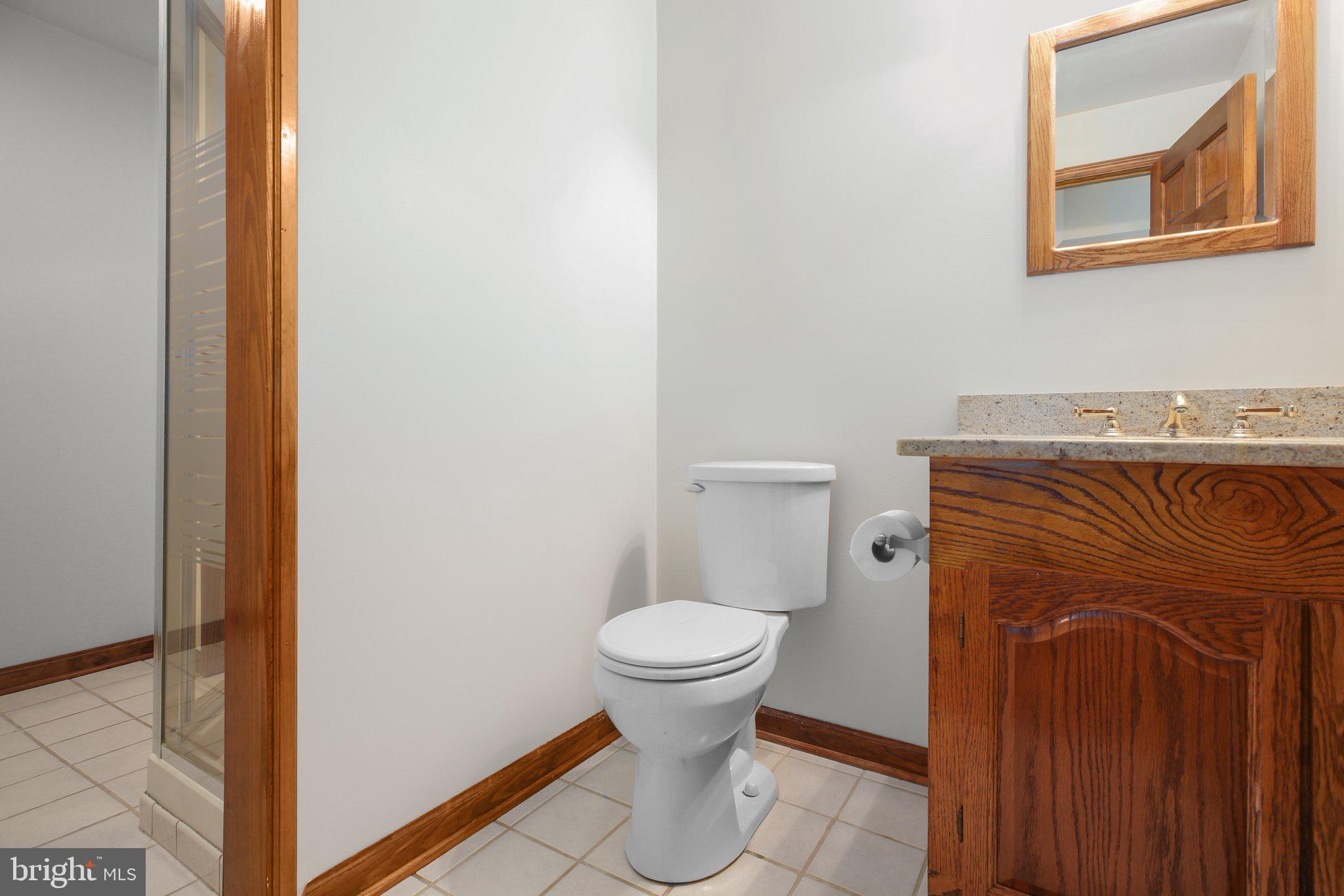 GOLDEN OAKS - Residential