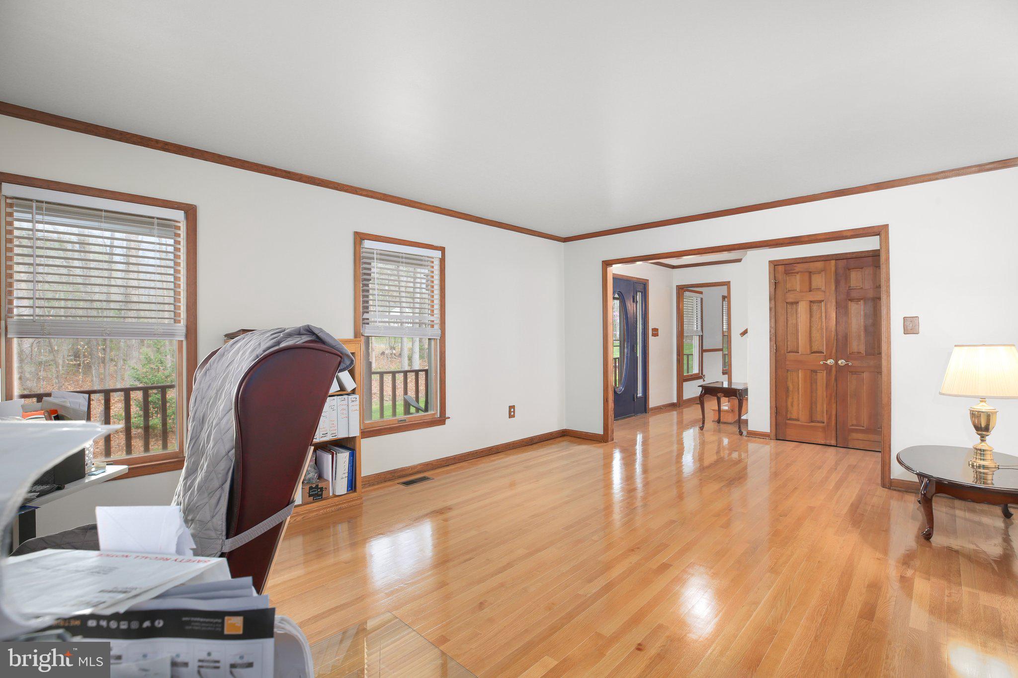 GOLDEN OAKS - Residential