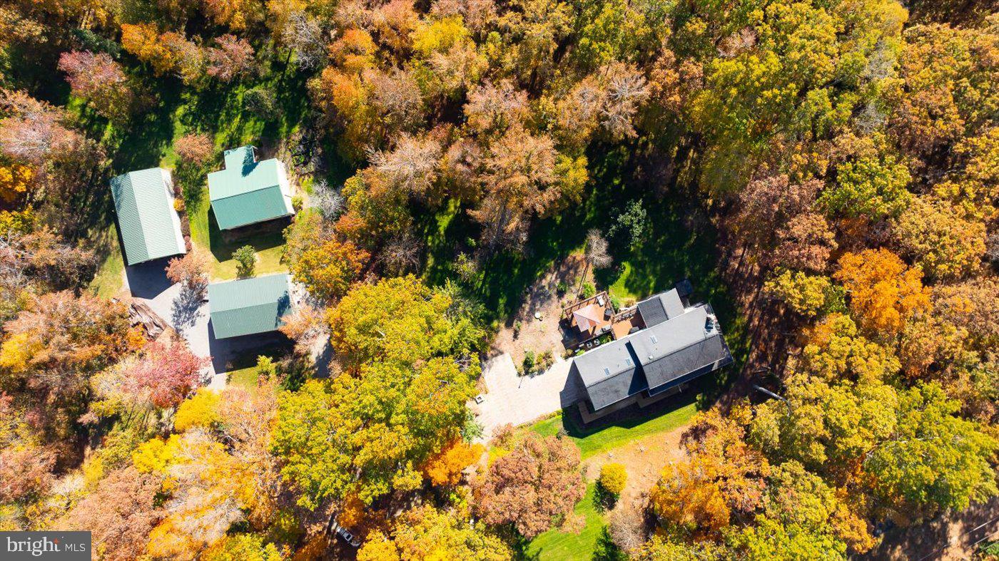 GOLDEN OAKS - Residential