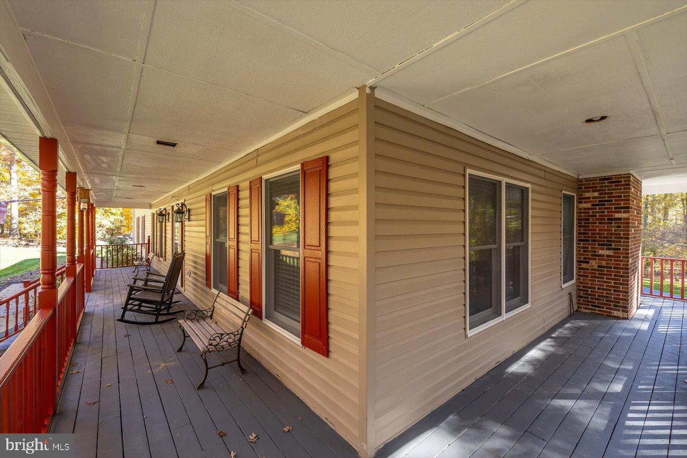 GOLDEN OAKS - Residential