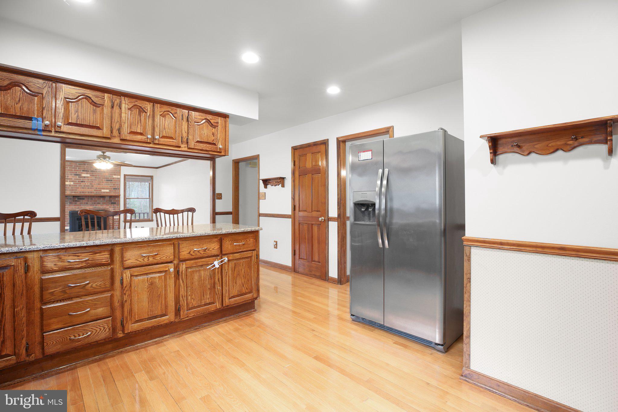 GOLDEN OAKS - Residential