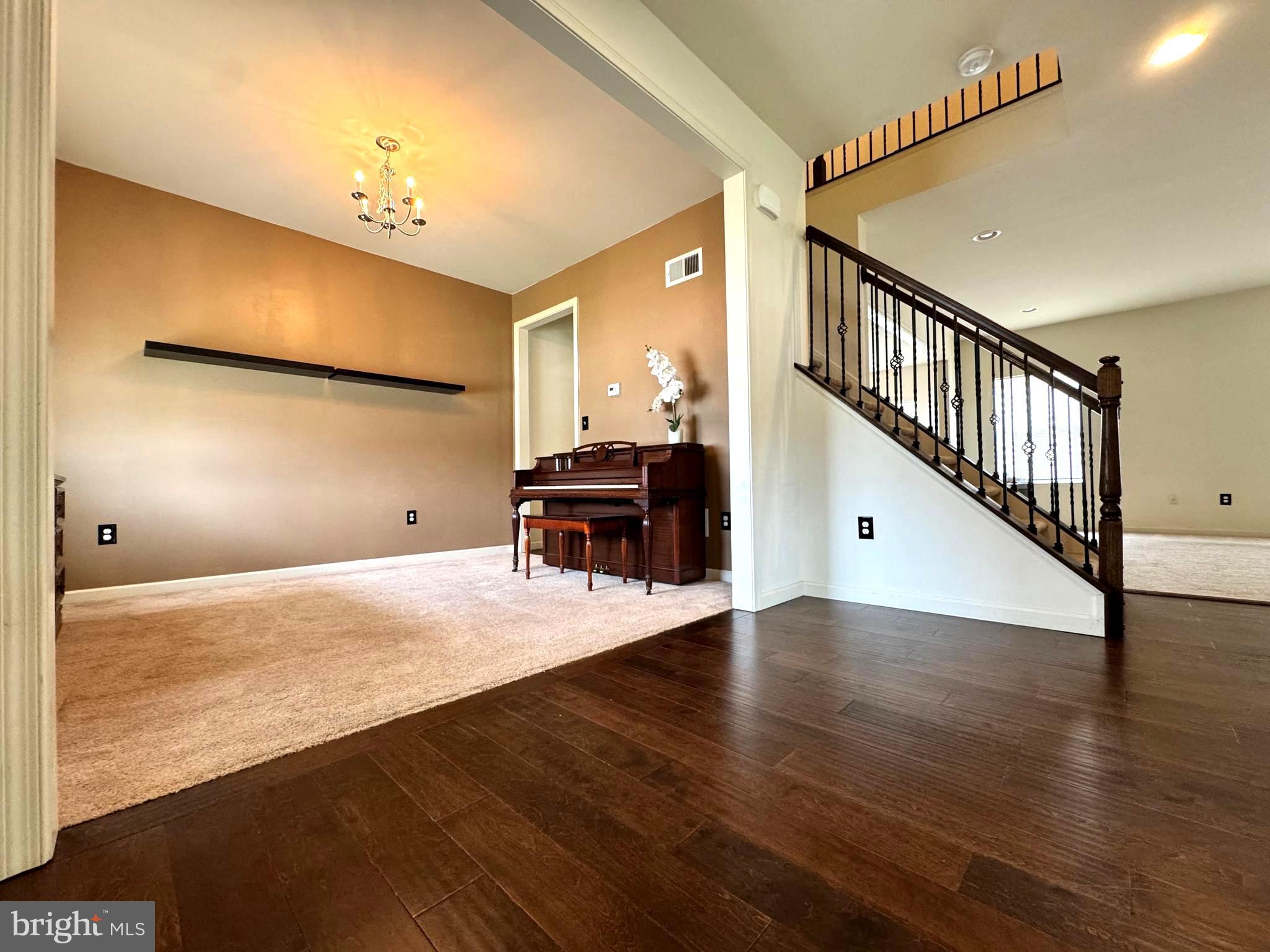 1800 CAMEO COURT