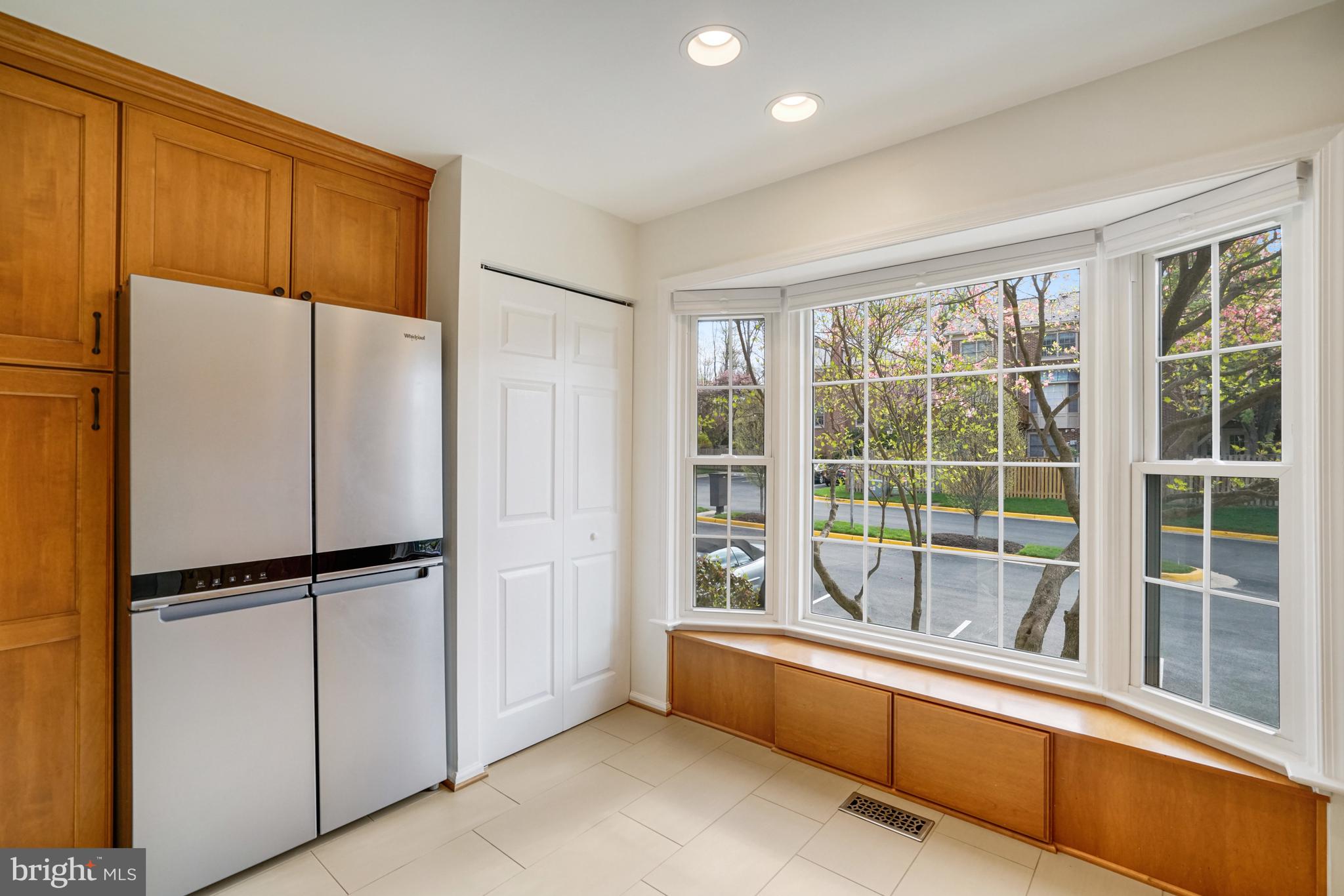 IDYLWOOD STATION - Residential