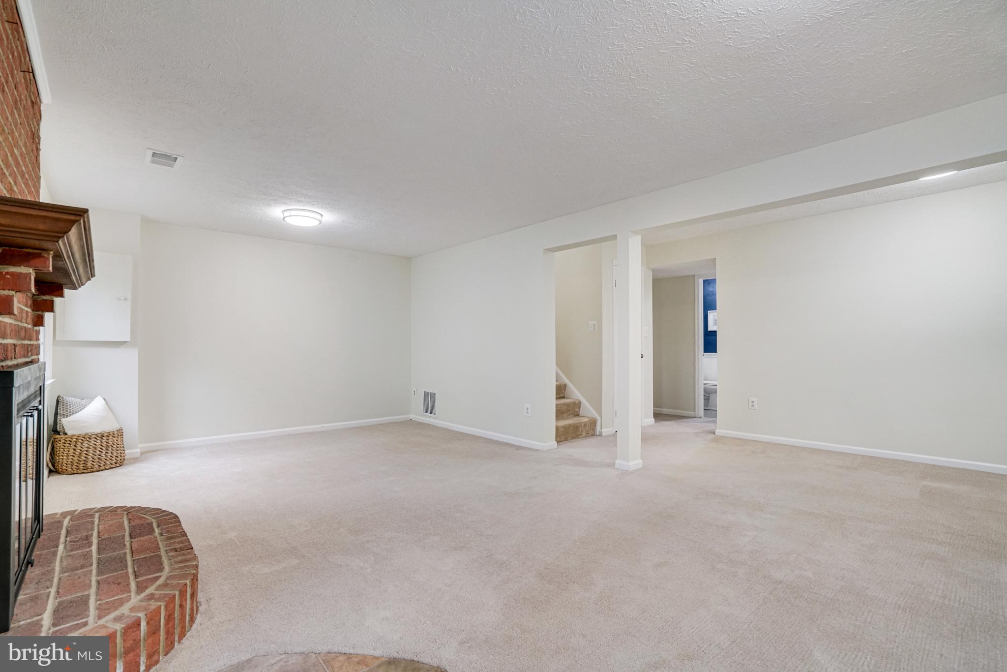 IDYLWOOD STATION - Residential