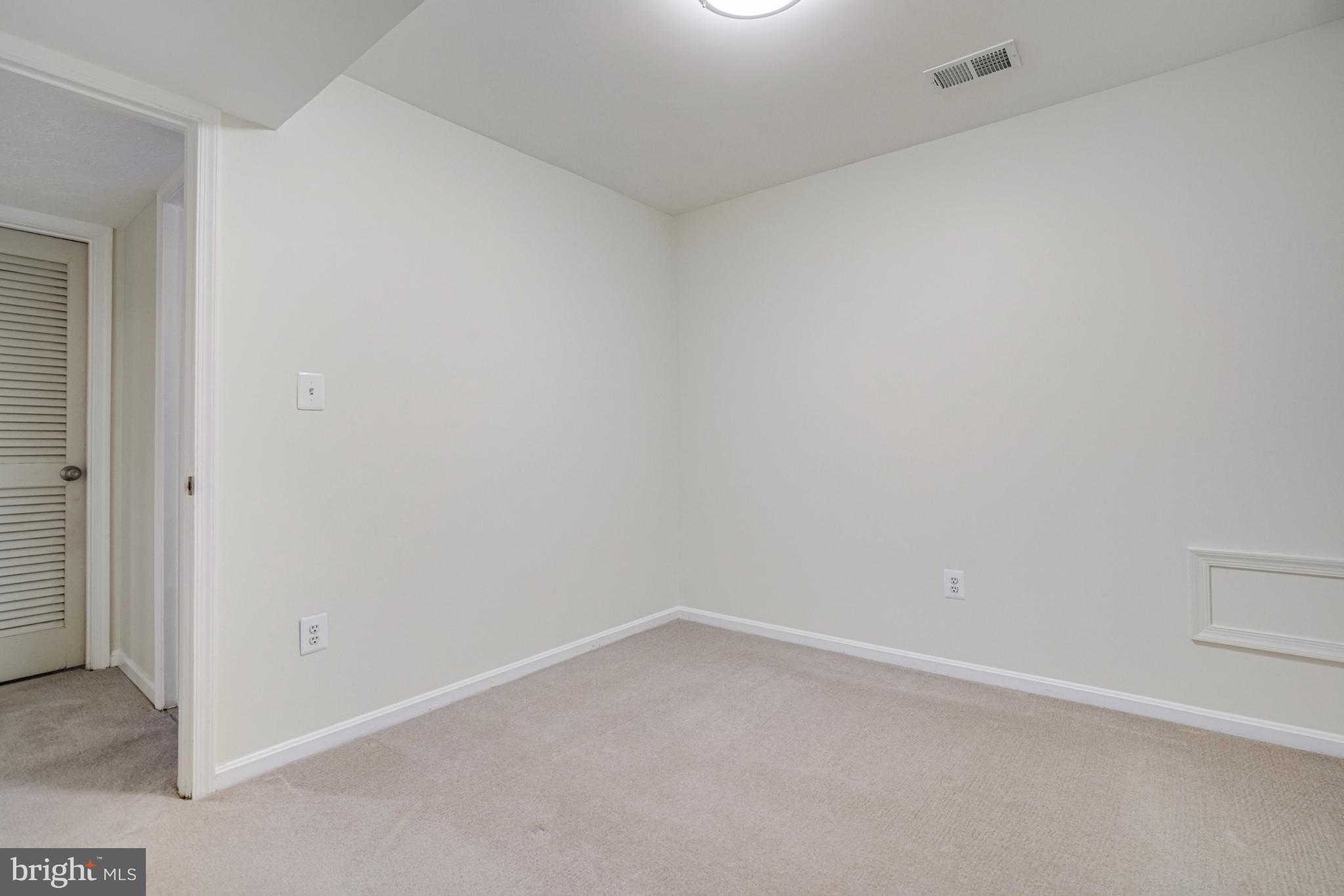 IDYLWOOD STATION - Residential