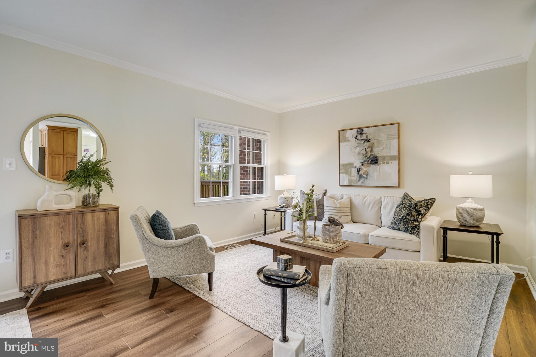 IDYLWOOD STATION - Residential