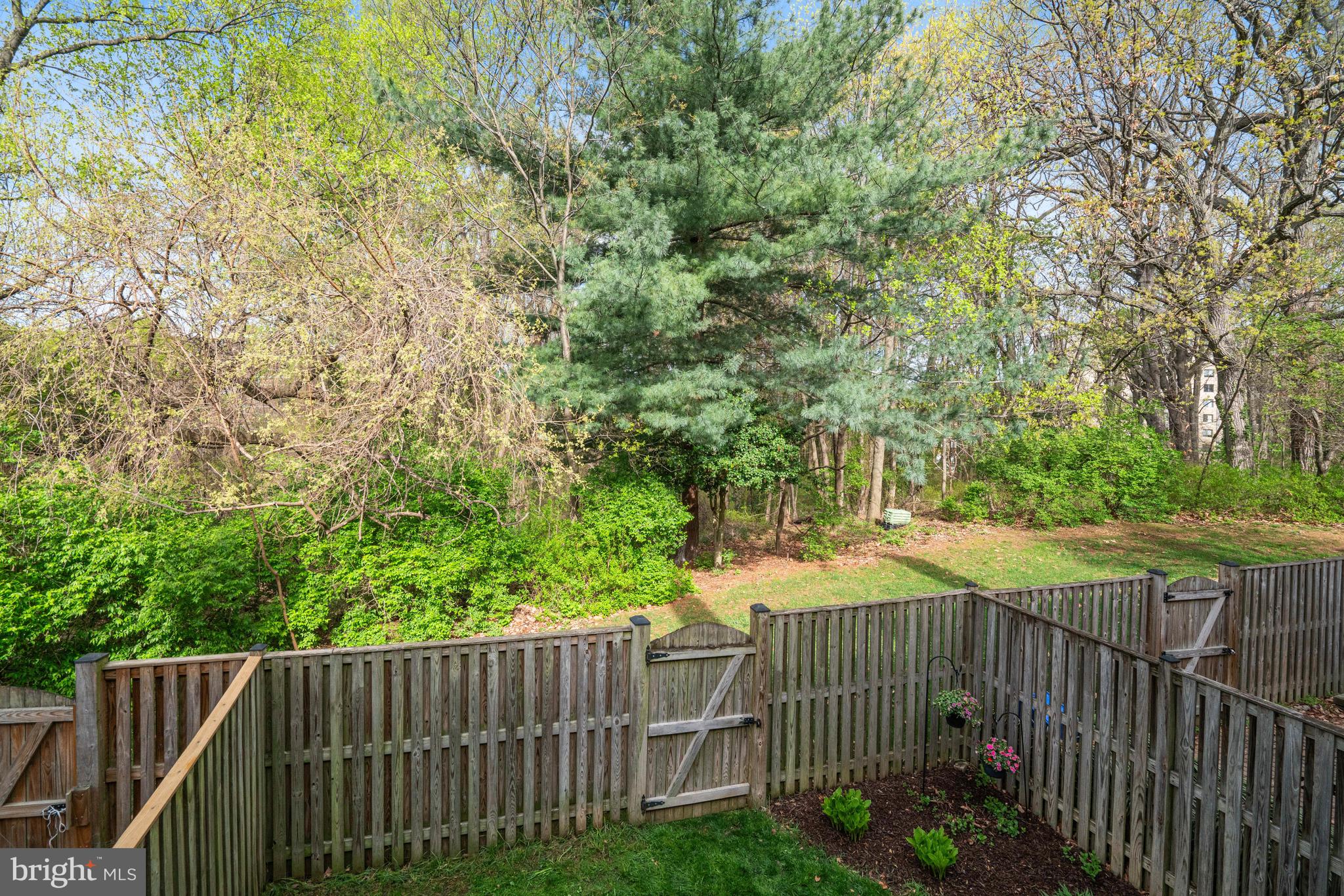 IDYLWOOD STATION - Residential