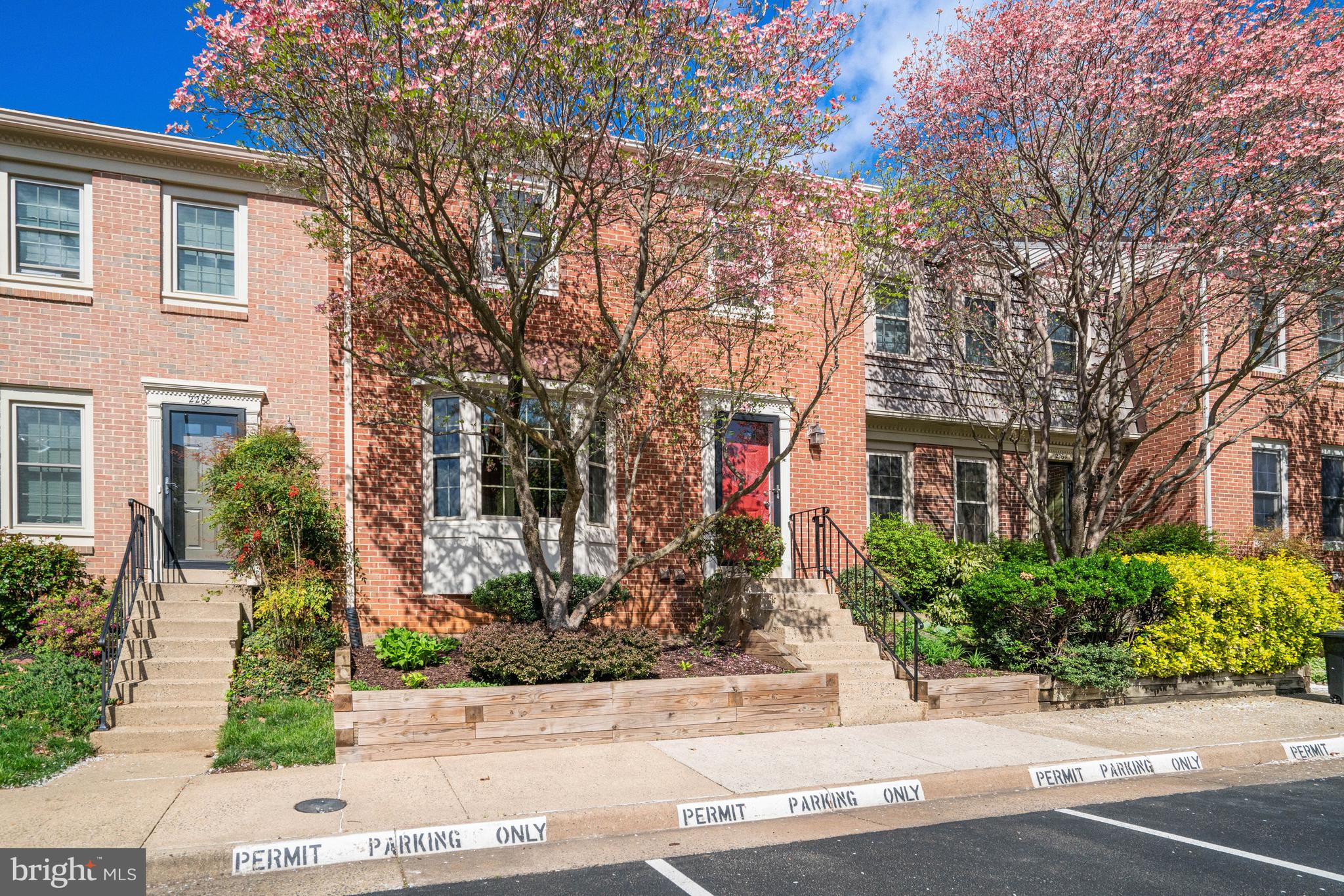 IDYLWOOD STATION - Residential