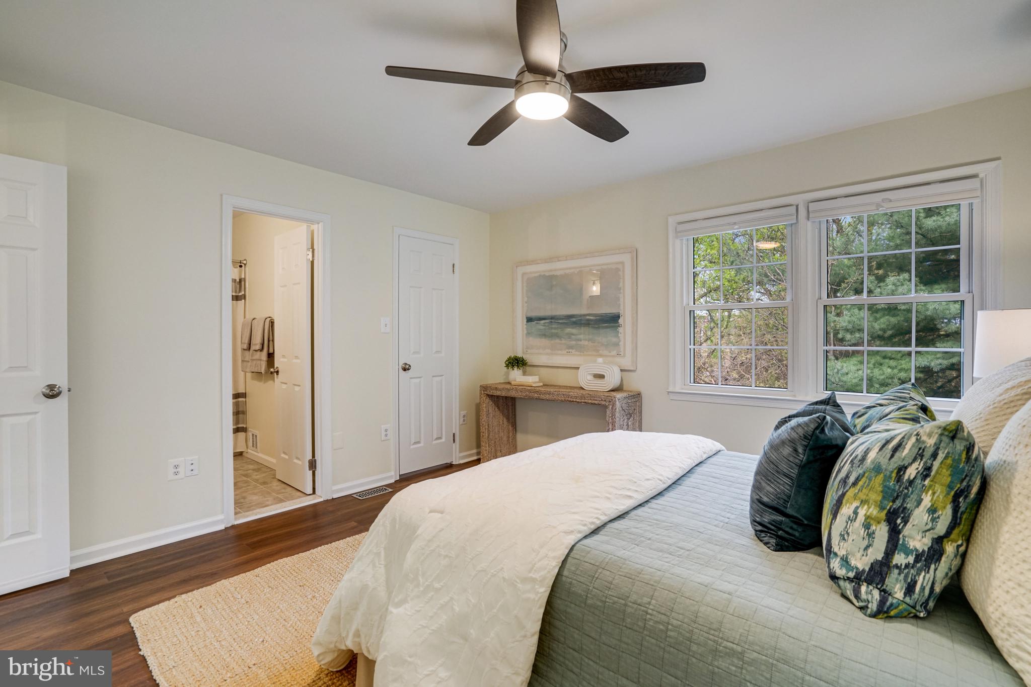 IDYLWOOD STATION - Residential