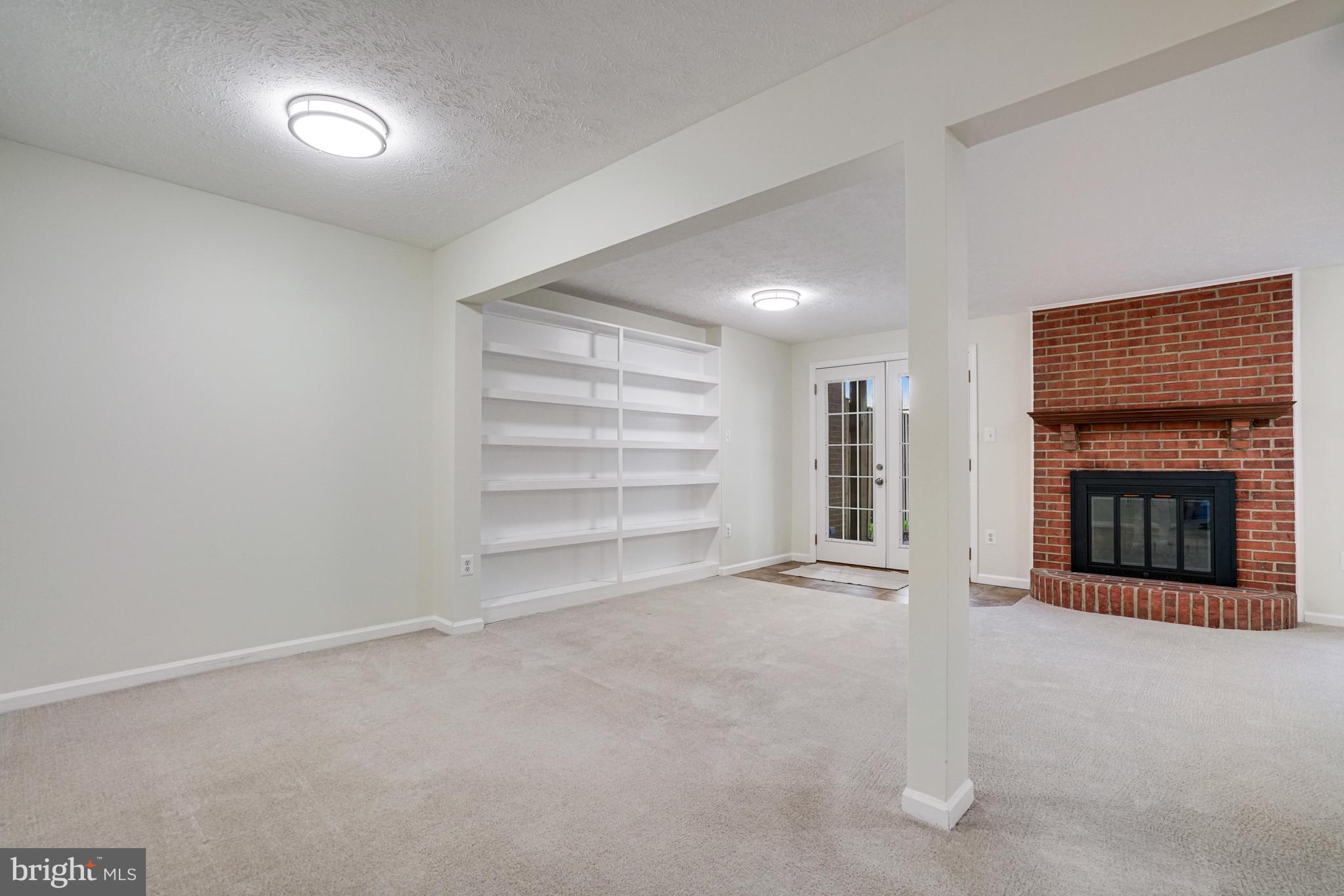 IDYLWOOD STATION - Residential