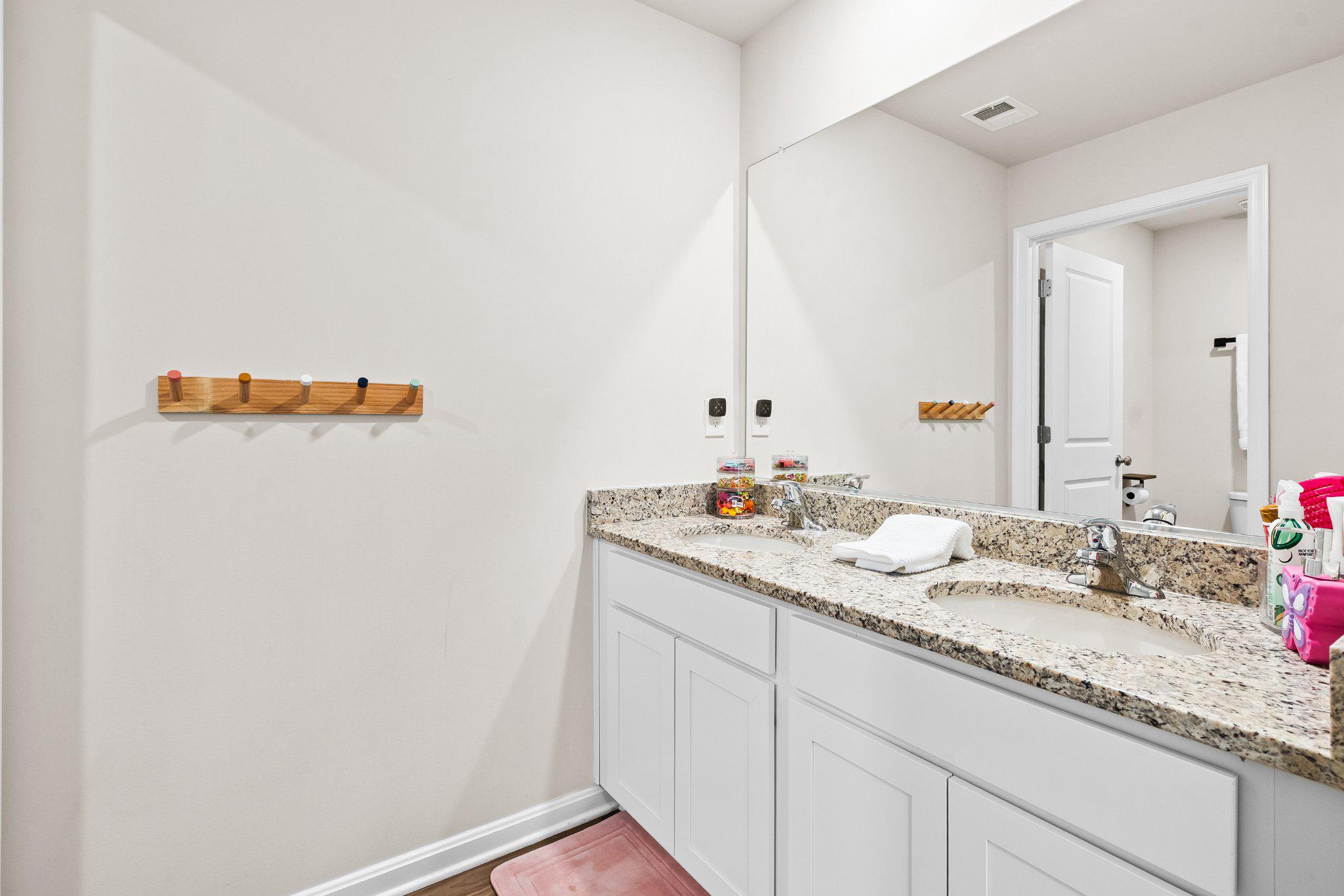 SHENANDOAH CROSSING - Residential