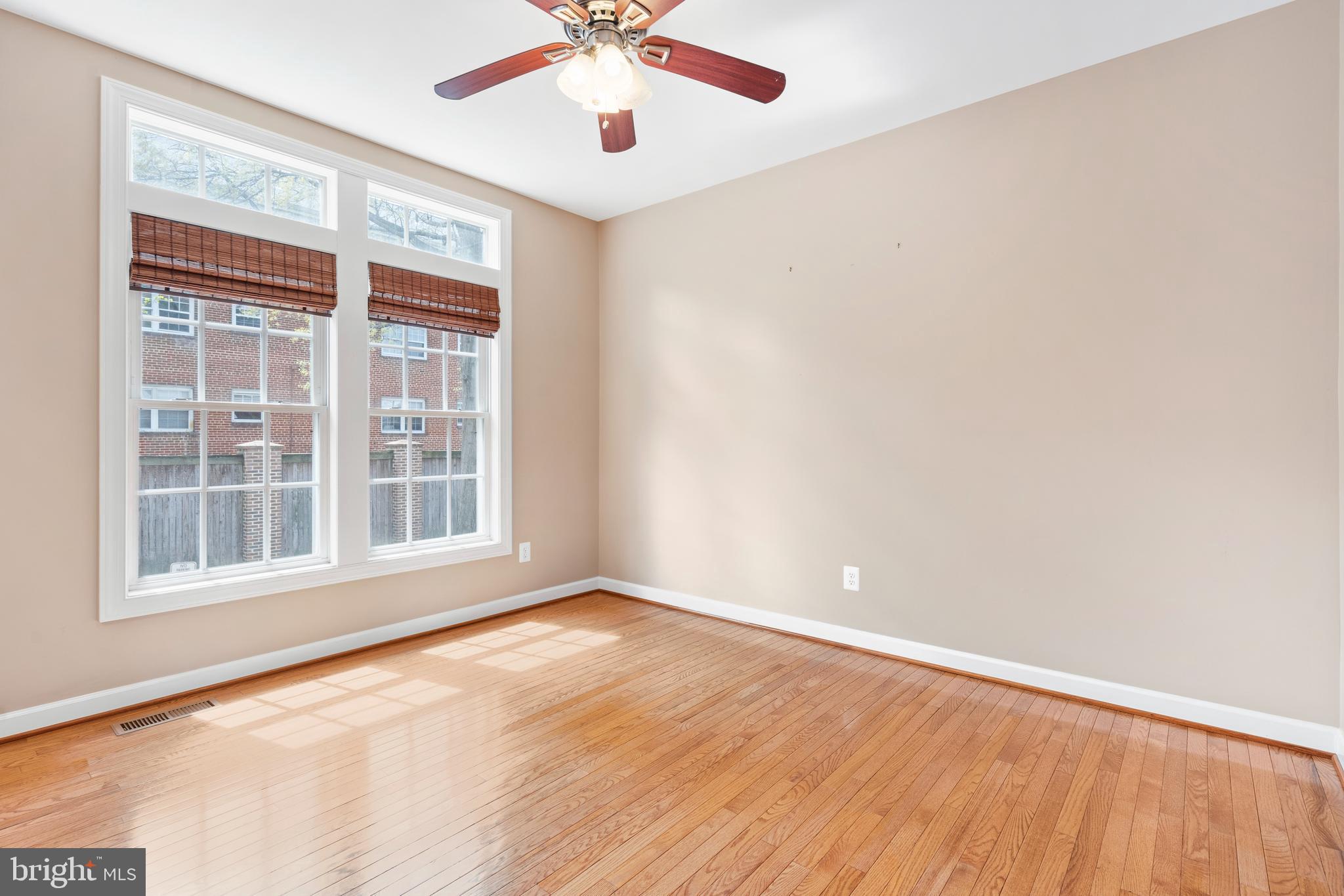 BROOKFIELD GLEBE ROAD - Residential Lease