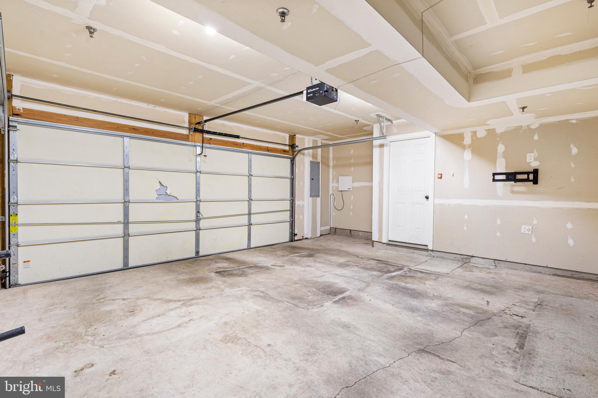 BROOKFIELD GLEBE ROAD - Residential Lease