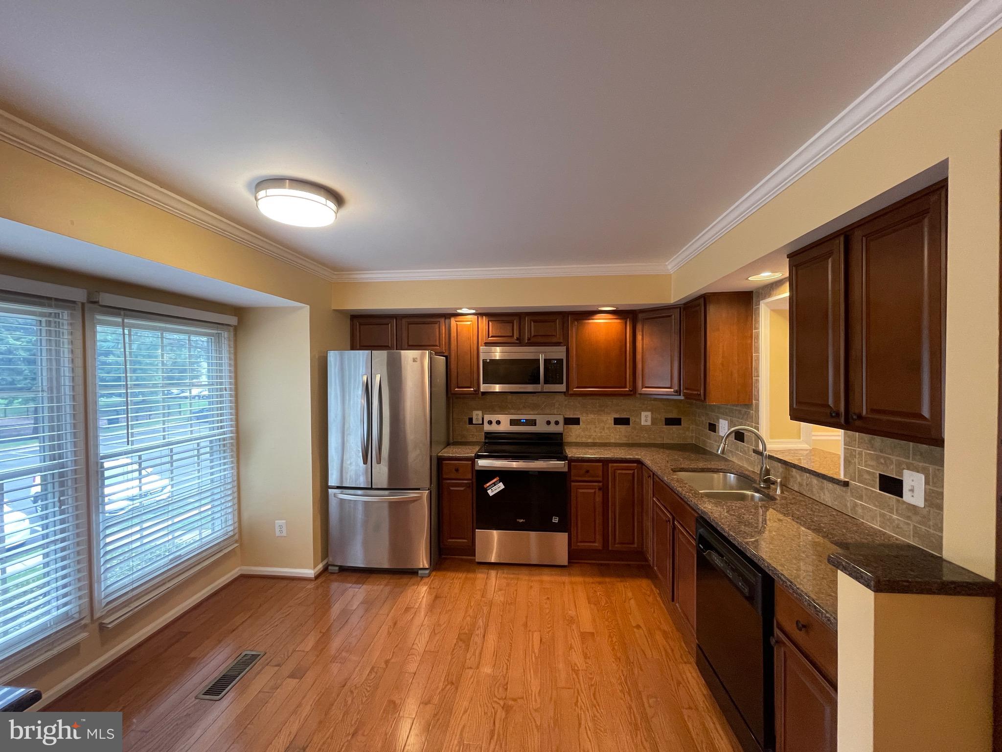 CENTRE RIDGE - Residential Lease