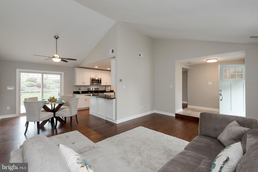 *** RENOVATED RANCHER THAT BACKS UP TOTHE 15TH HOLE!  YOU WILL FALL IN LOVE AT FIRST SIGHT. OFFERING OPEN FLOOR PLAN , PLENTY OF STORAGE, OVERSIZED 1 CAR GARAGE WITH FLOORED ATTIC, UNDER GROUND SPRINKLER SYSTEM AND BEAUTIFULLY LANDSCAPED FRONT TO BACK ! UPGRADED KITCHEN WITH GRANITE COUNTER TOPS, MASTER BATH WITH UPGRADED SHOWER AND DOUBLE SINKS.  THIS HOME IS POSITIVELY GORGEOUS!