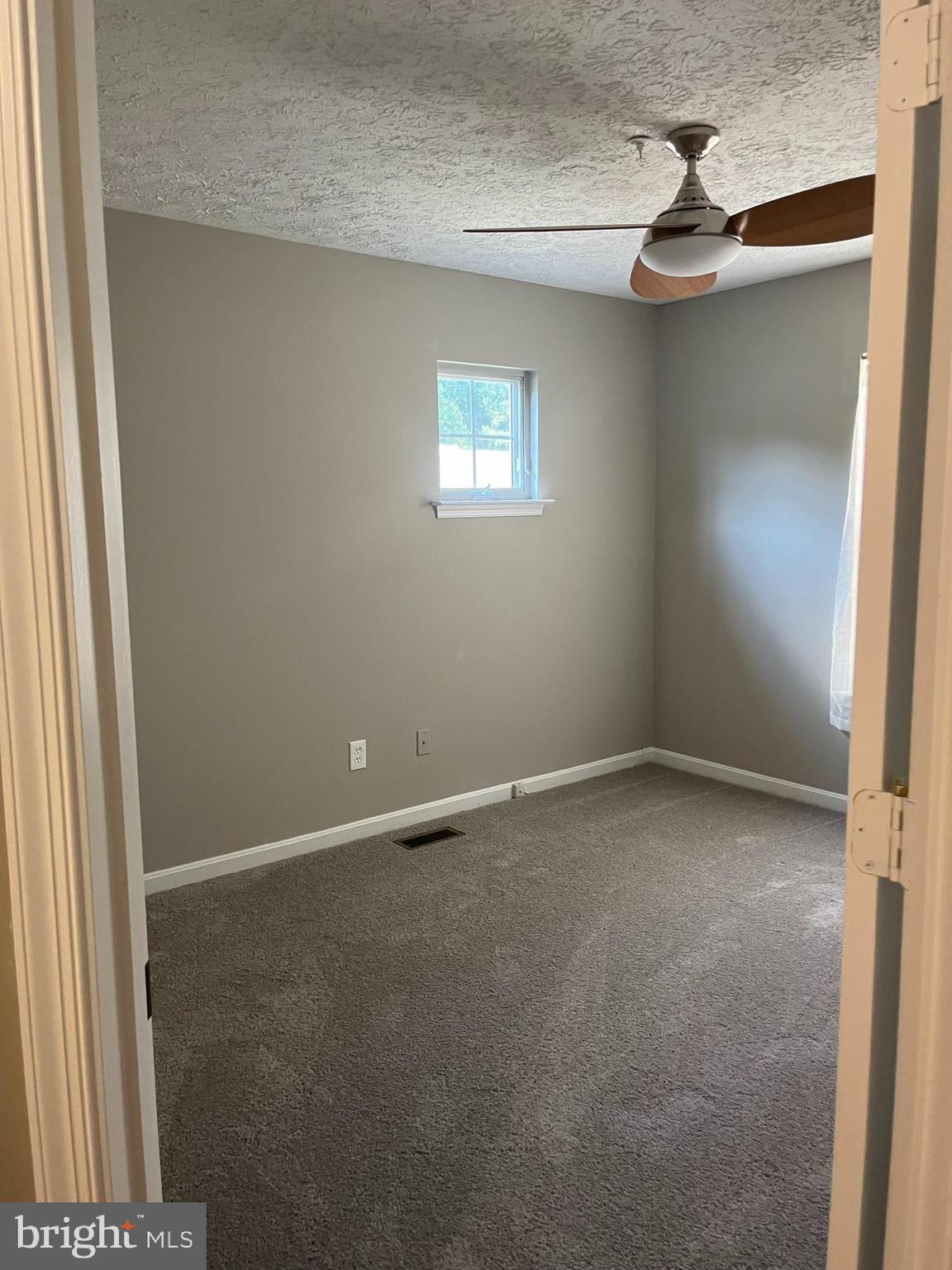 WOODLAND MANOR - Residential Lease