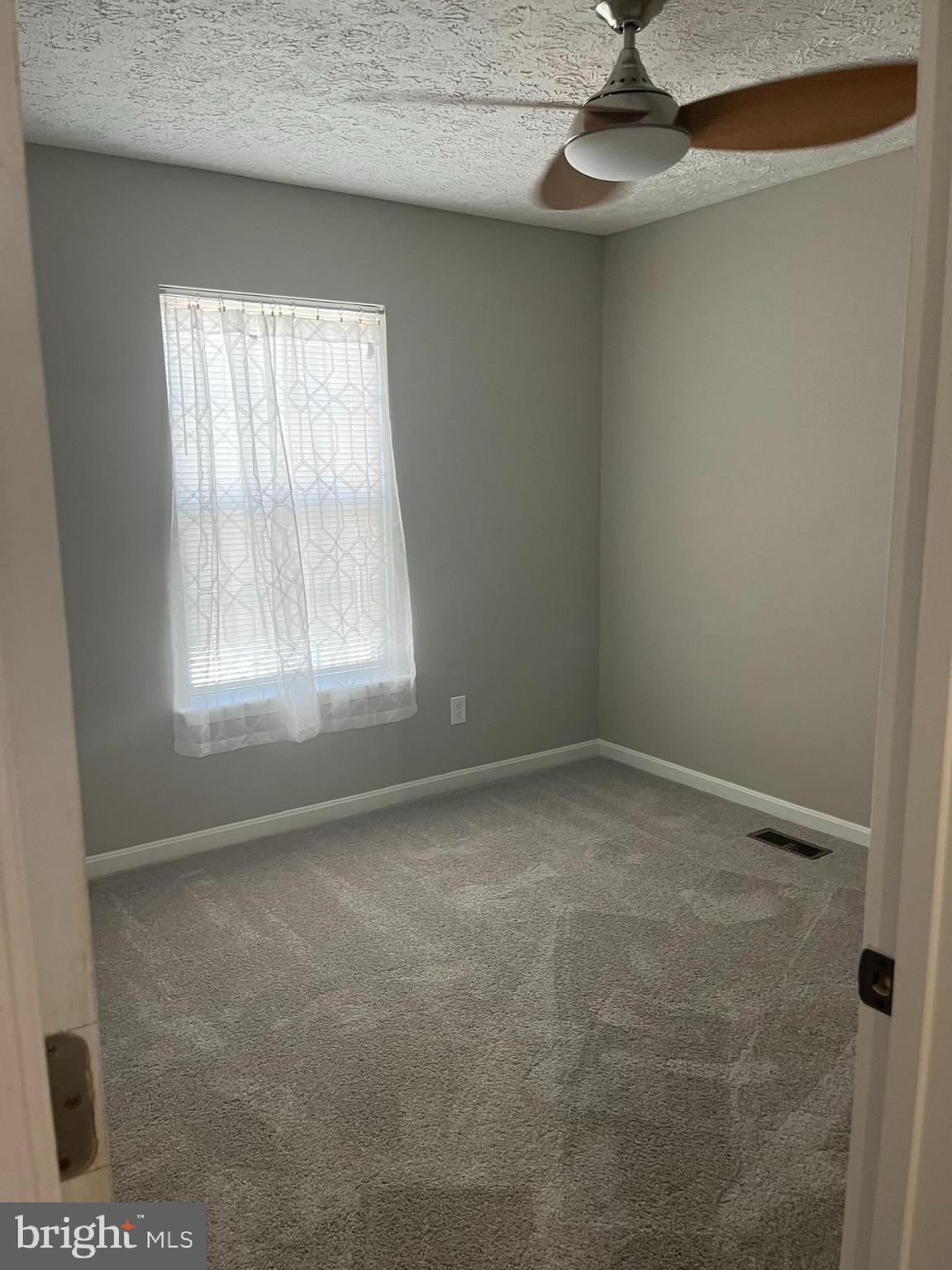 WOODLAND MANOR - Residential Lease