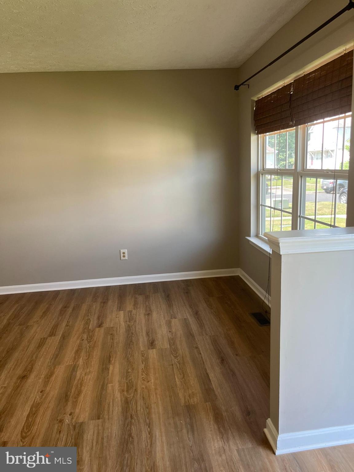 WOODLAND MANOR - Residential Lease