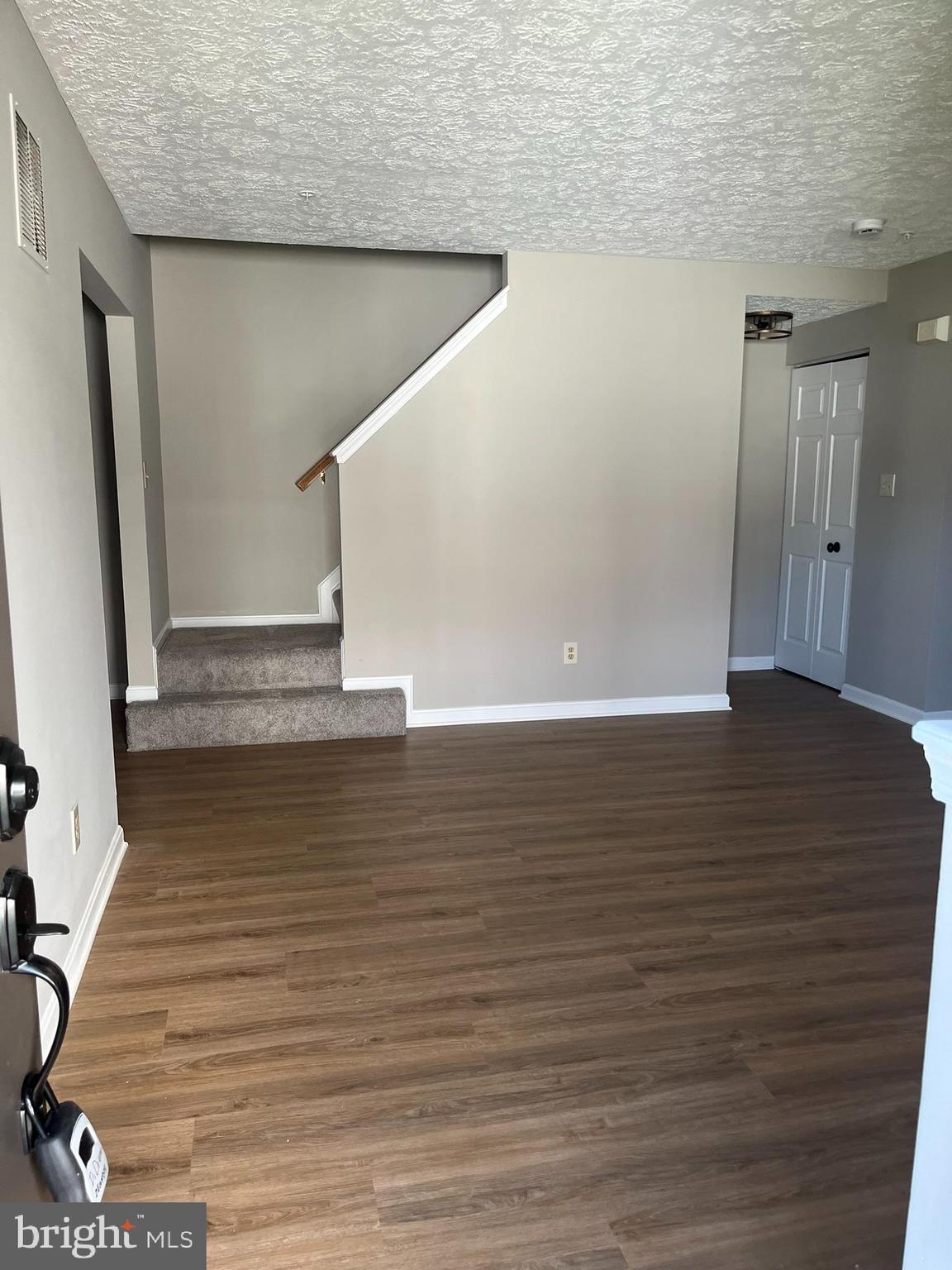 WOODLAND MANOR - Residential Lease