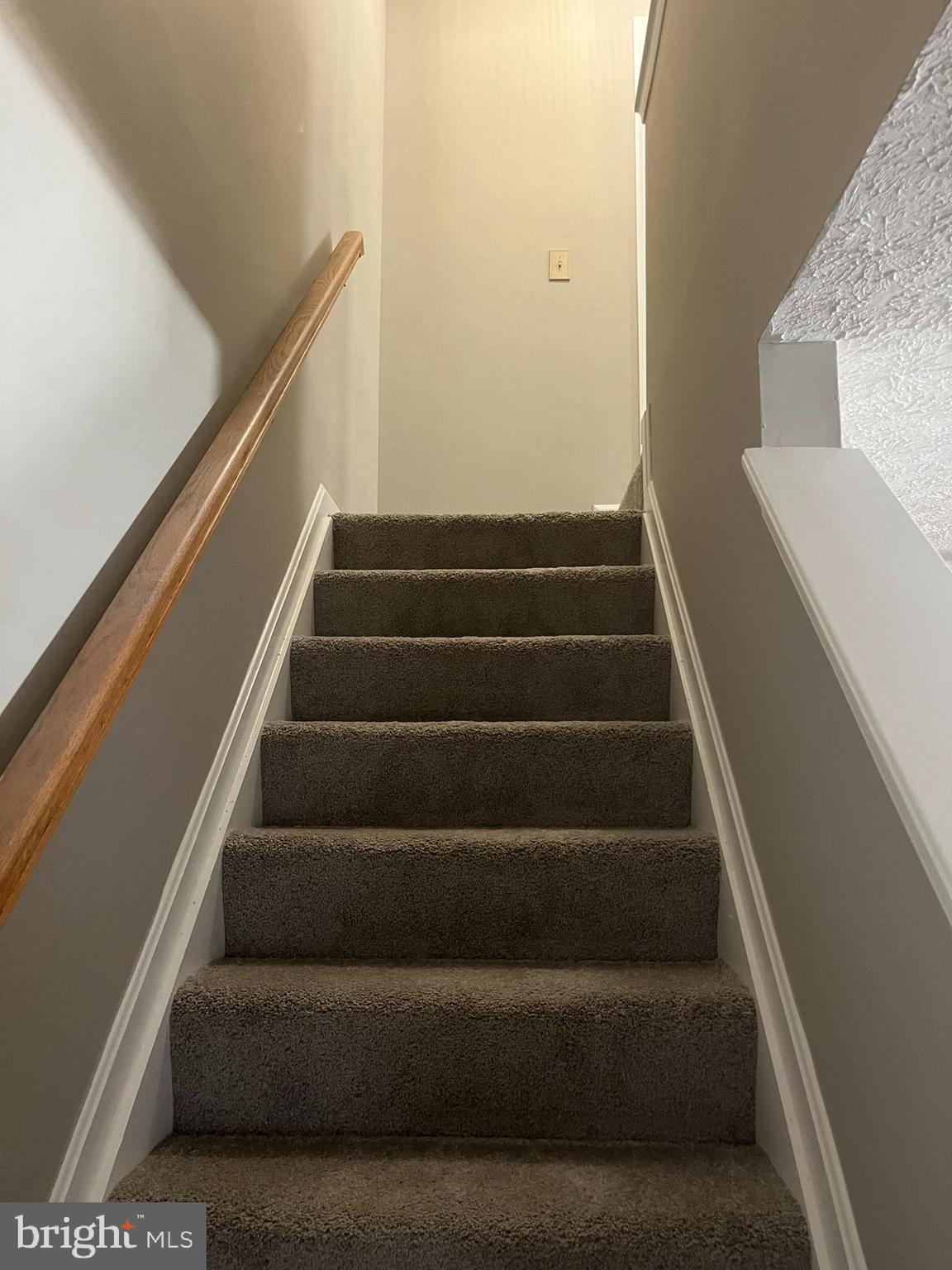 WOODLAND MANOR - Residential Lease