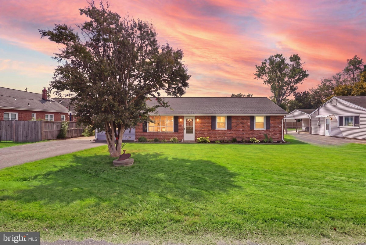 Edit Distance Similarity 1103 Laurel St, Woodbridge, VA 22191 for sale - Stessa