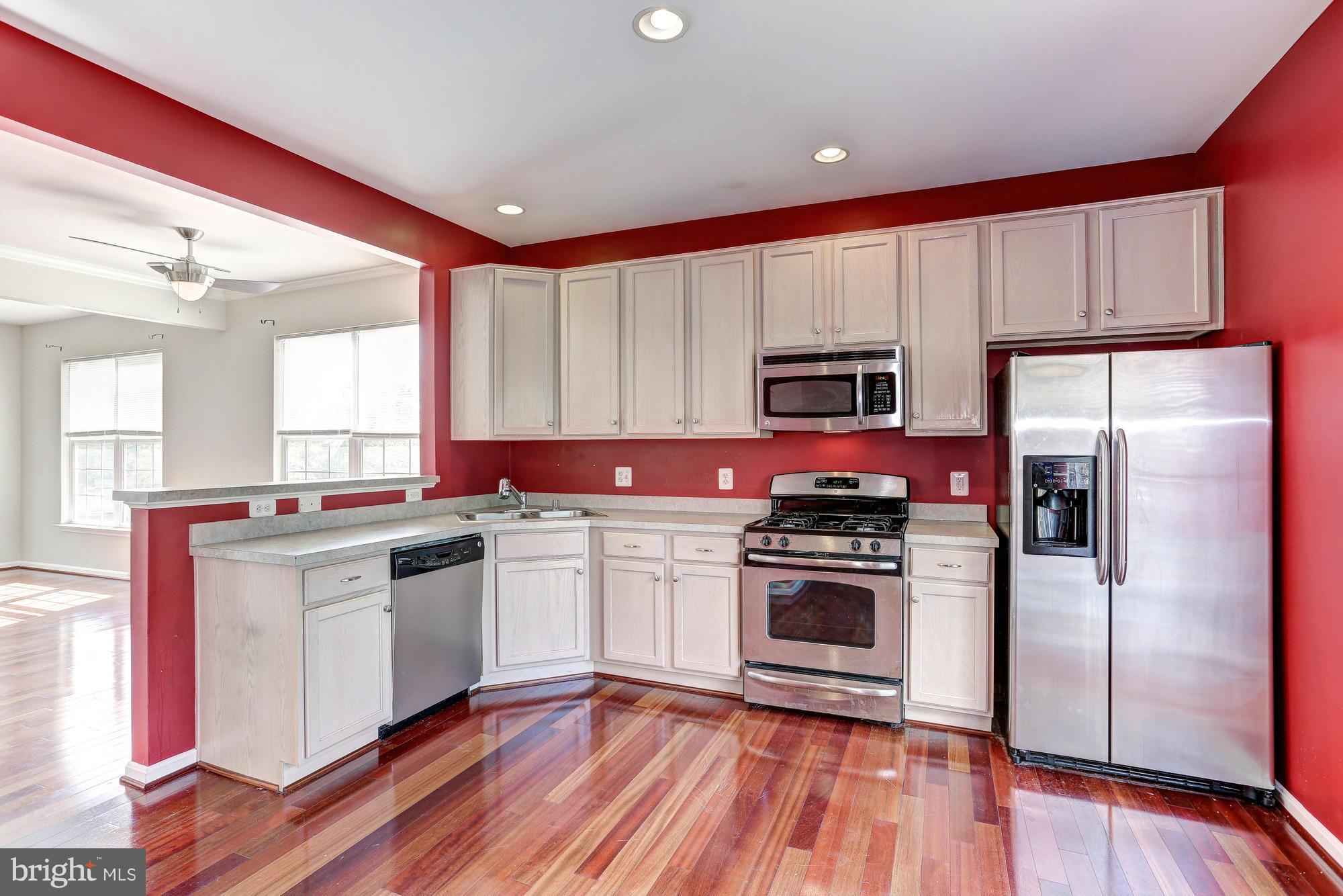 HEARTHSIDE AT FLYNNS CROSSING - Residential