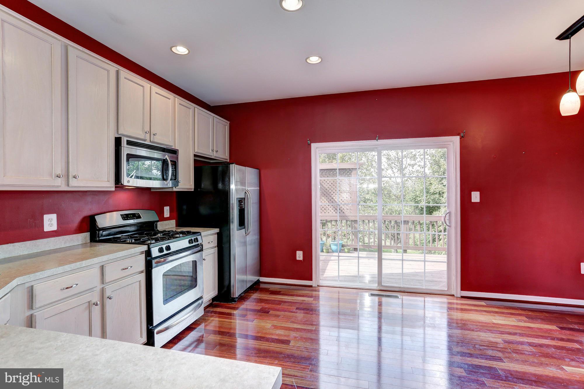 HEARTHSIDE AT FLYNNS CROSSING - Residential