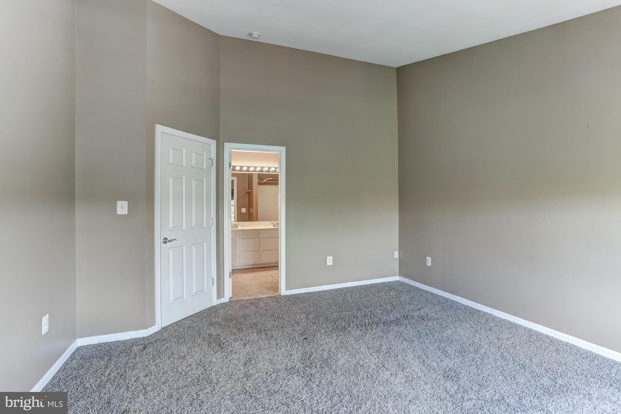 HEARTHSIDE AT FLYNNS CROSSING - Residential