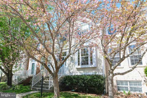 Townhouse For Rent - 20717 Waterfall Branch Terrace<br/> STERLING, VA 20165