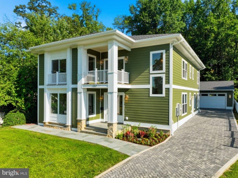 Photo of 132 N Earley St, ALEXANDRIA, VA 22304 (MLS # VAAX2066438)