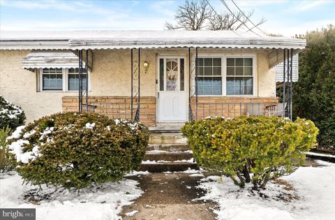 76 WERT AVENUE HAMILTON NJ 08610