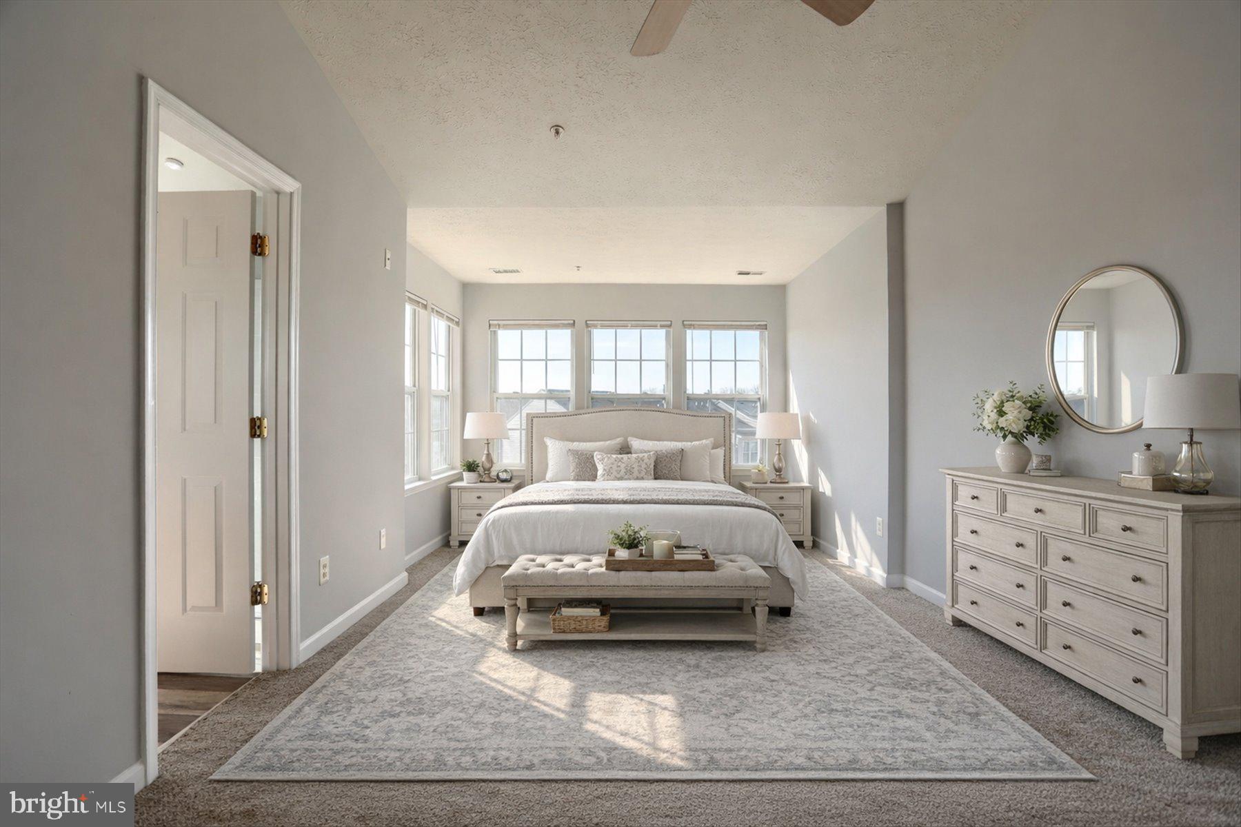 HOLLY WOODS - Residential