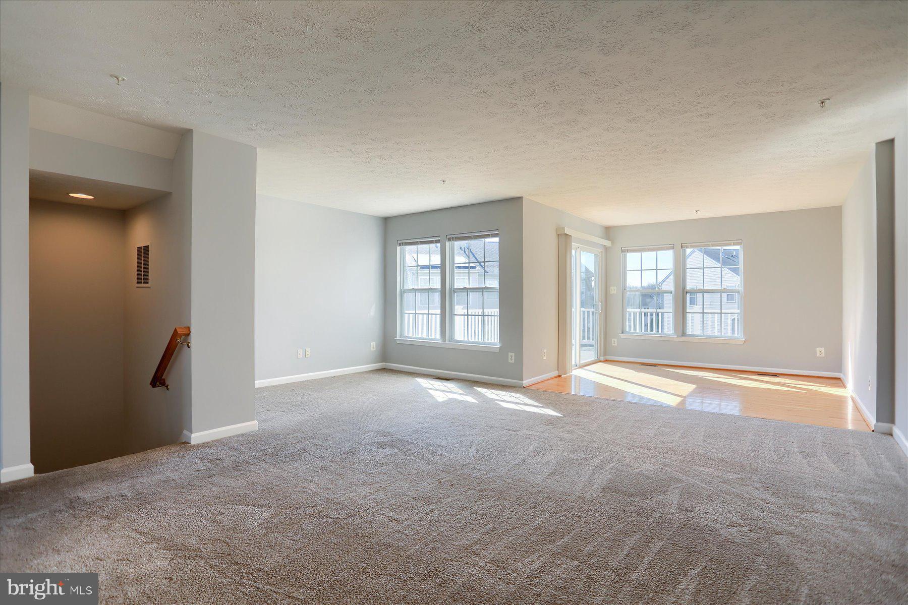 HOLLY WOODS - Residential