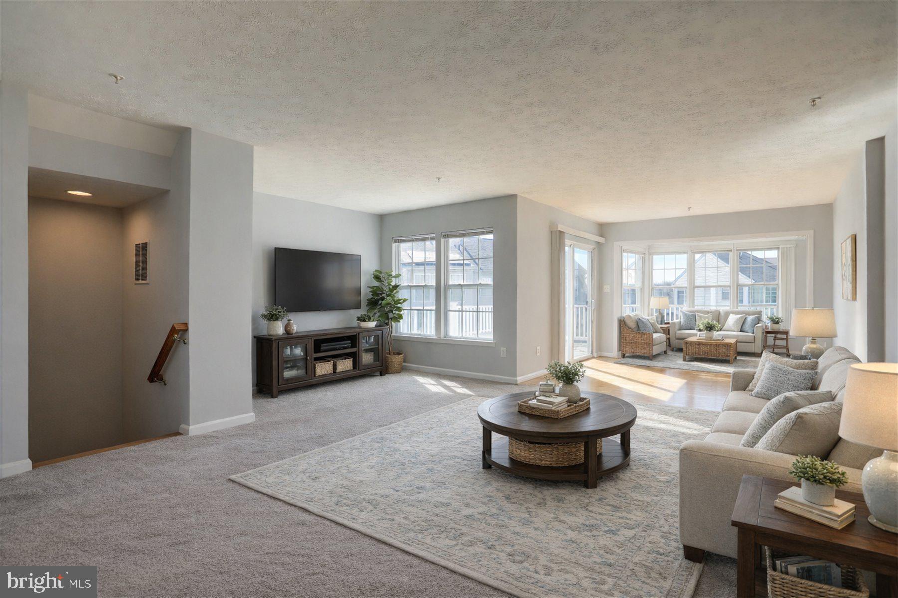 HOLLY WOODS - Residential