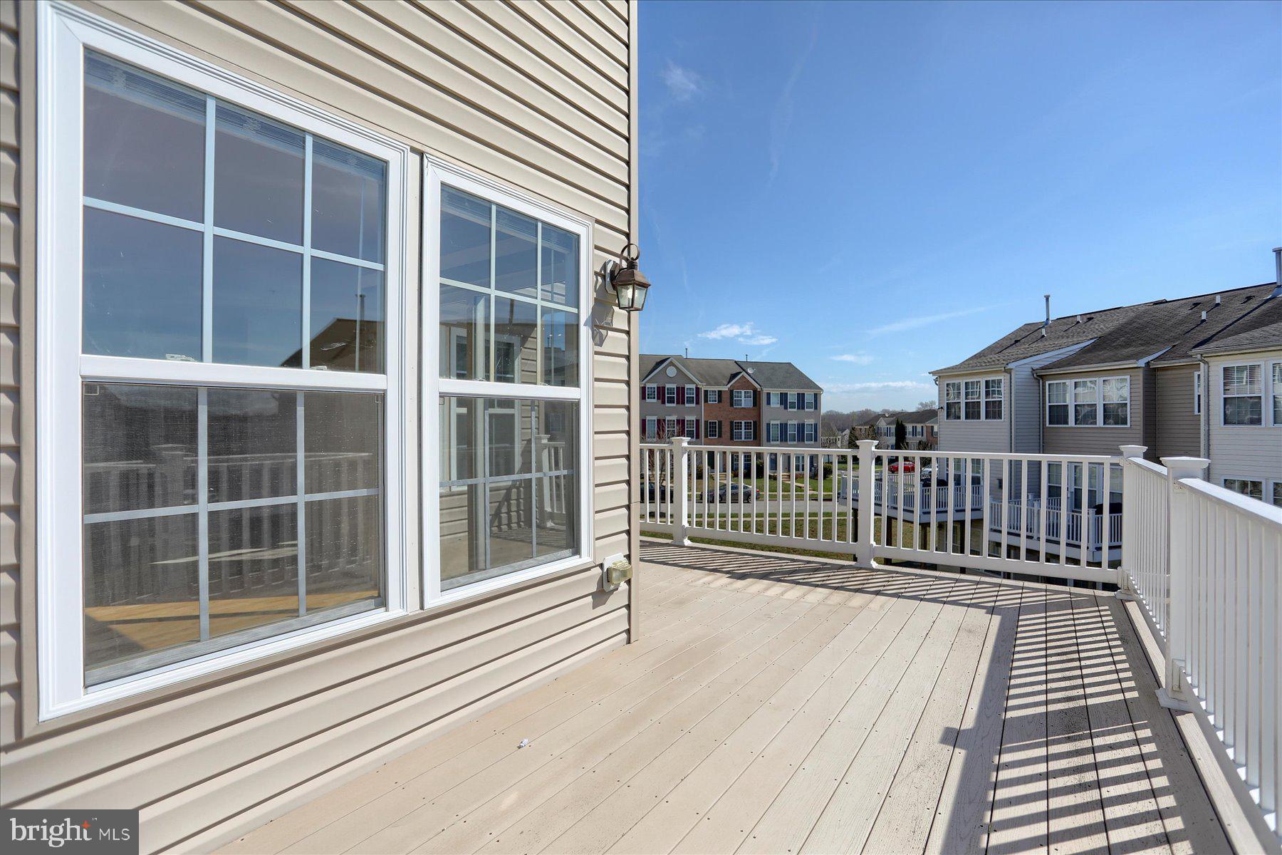 HOLLY WOODS - Residential