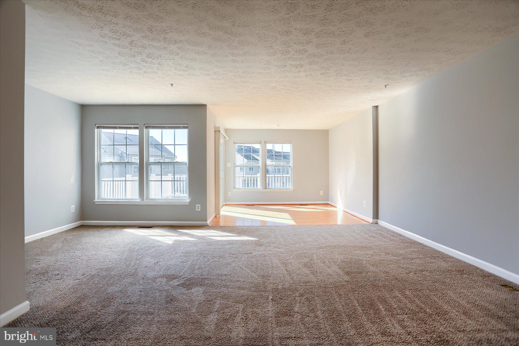 HOLLY WOODS - Residential