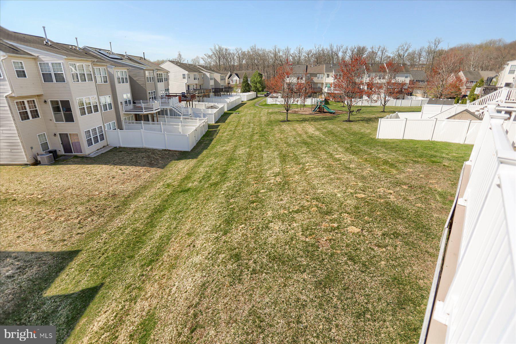 HOLLY WOODS - Residential