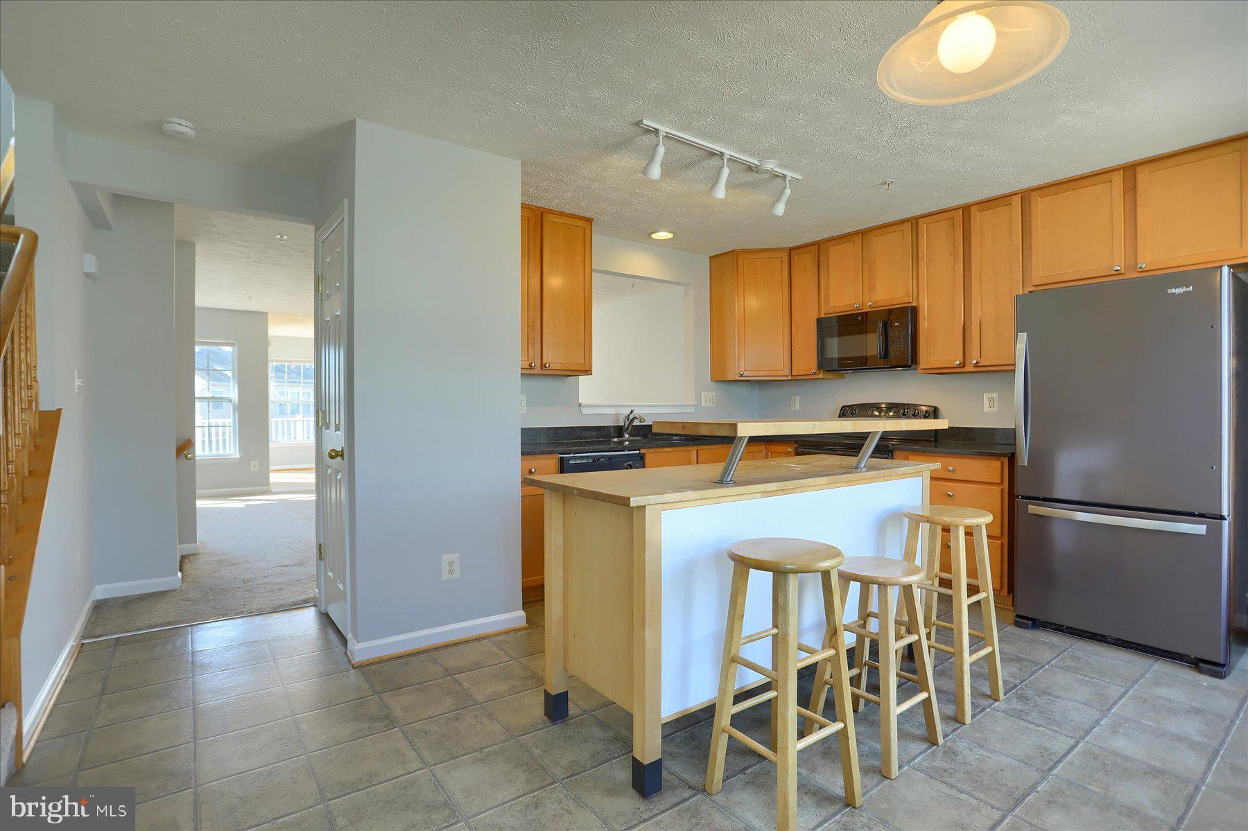 HOLLY WOODS - Residential