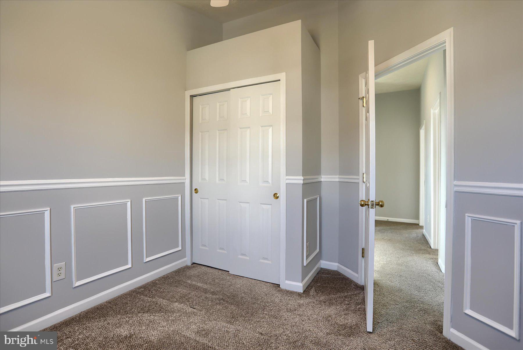 HOLLY WOODS - Residential