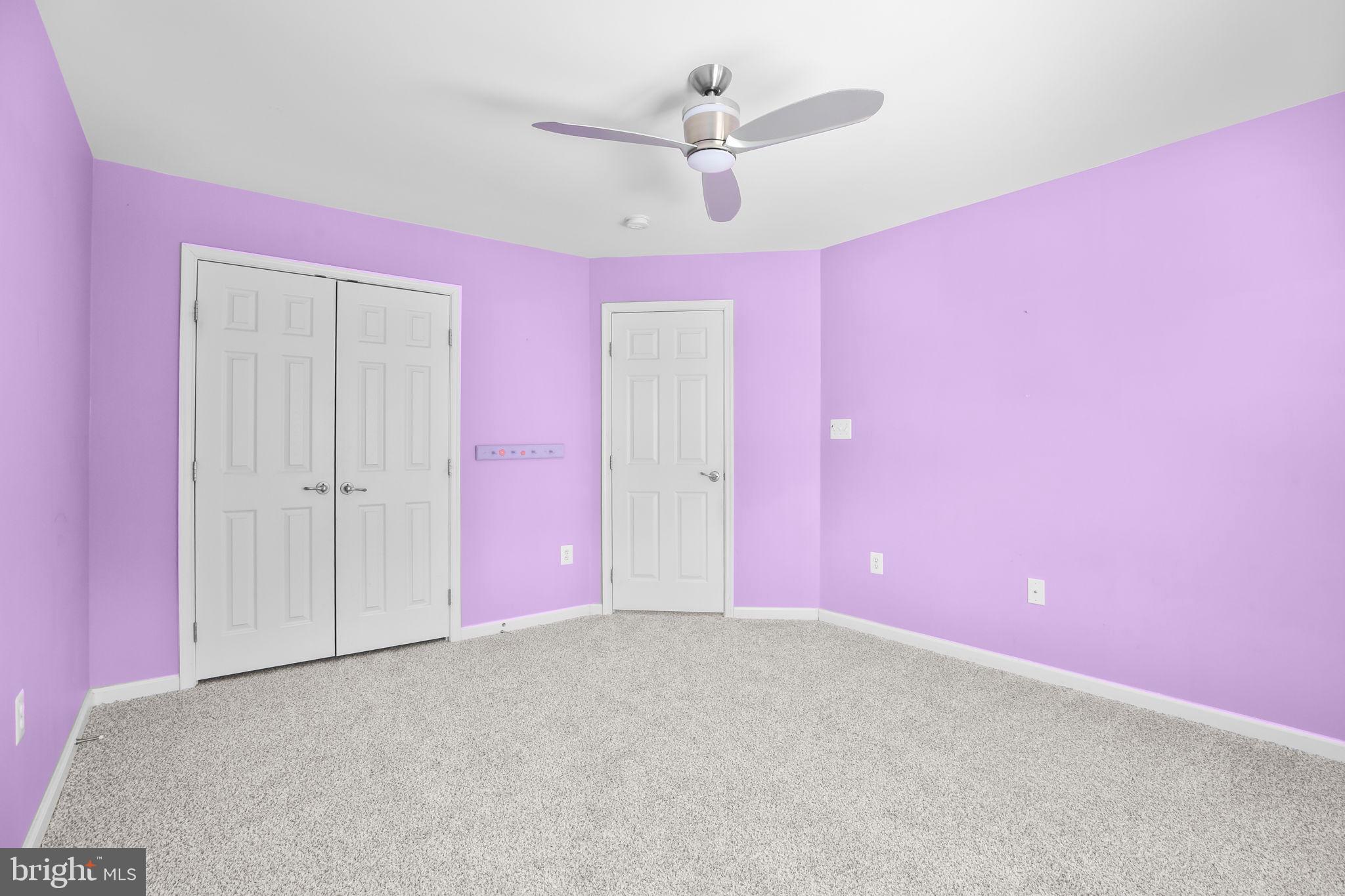 ESTATES AT LEE'S PARKE - Residential