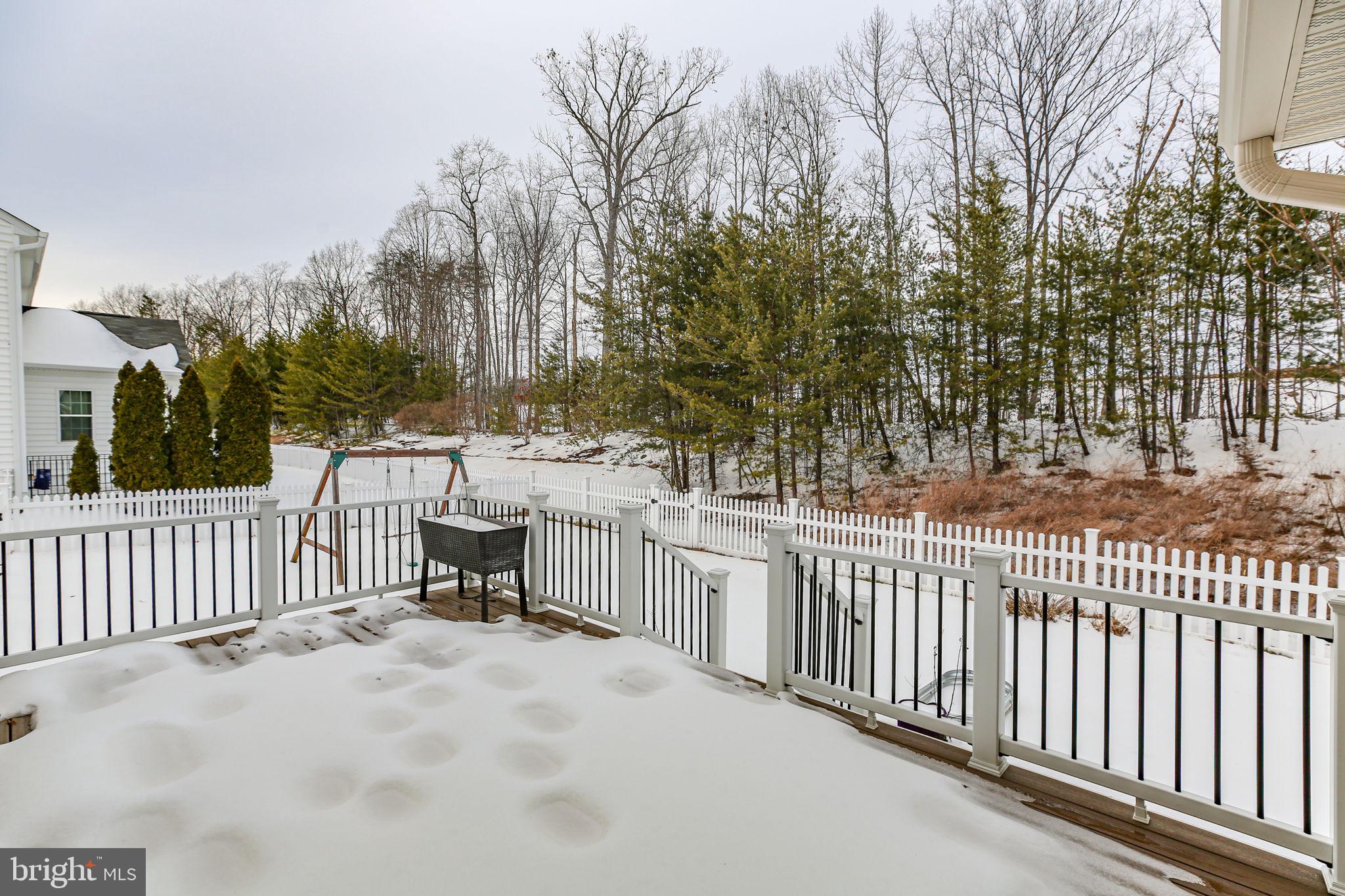 ESTATES AT LEE'S PARKE - Residential