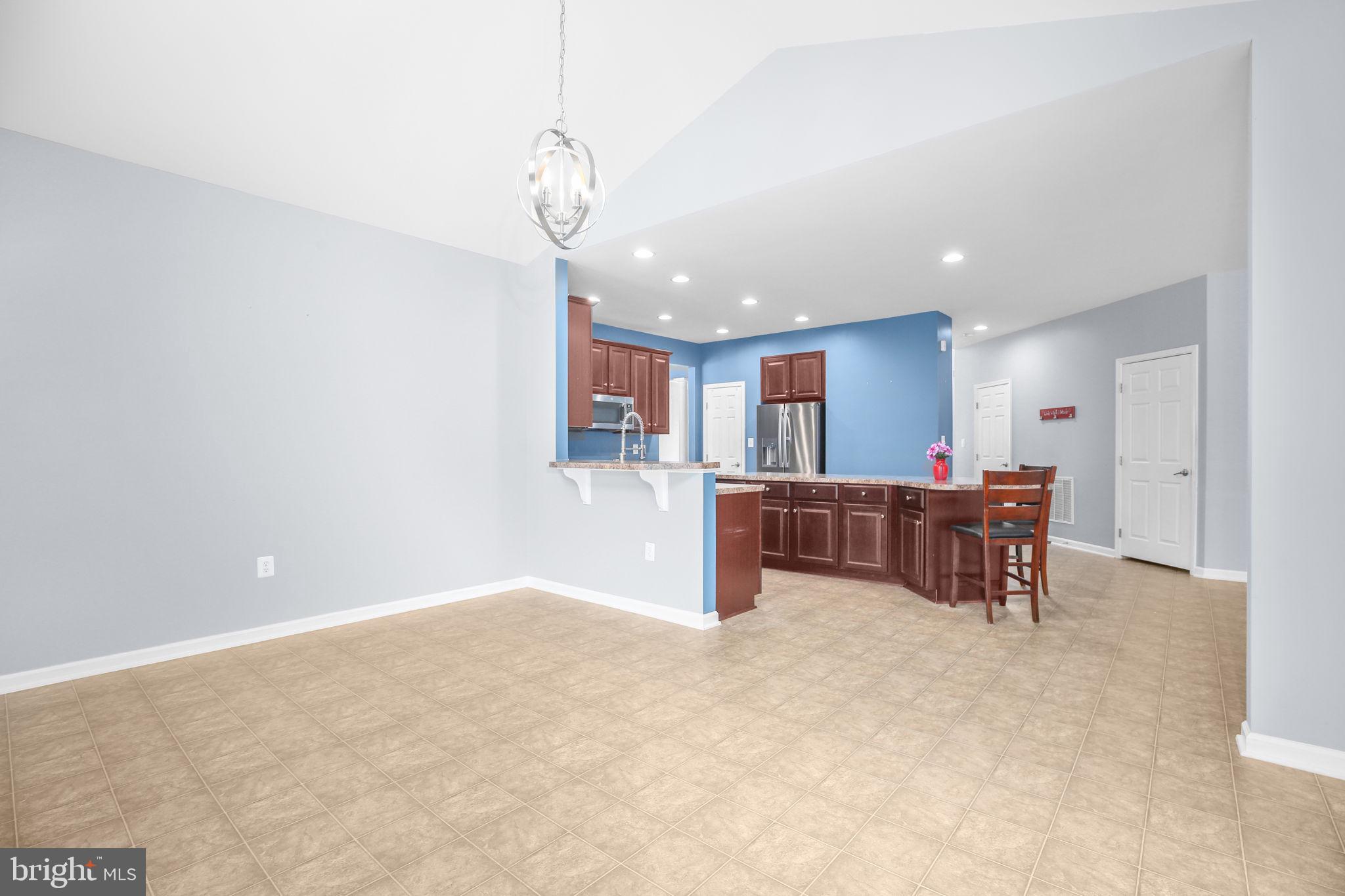 ESTATES AT LEE'S PARKE - Residential