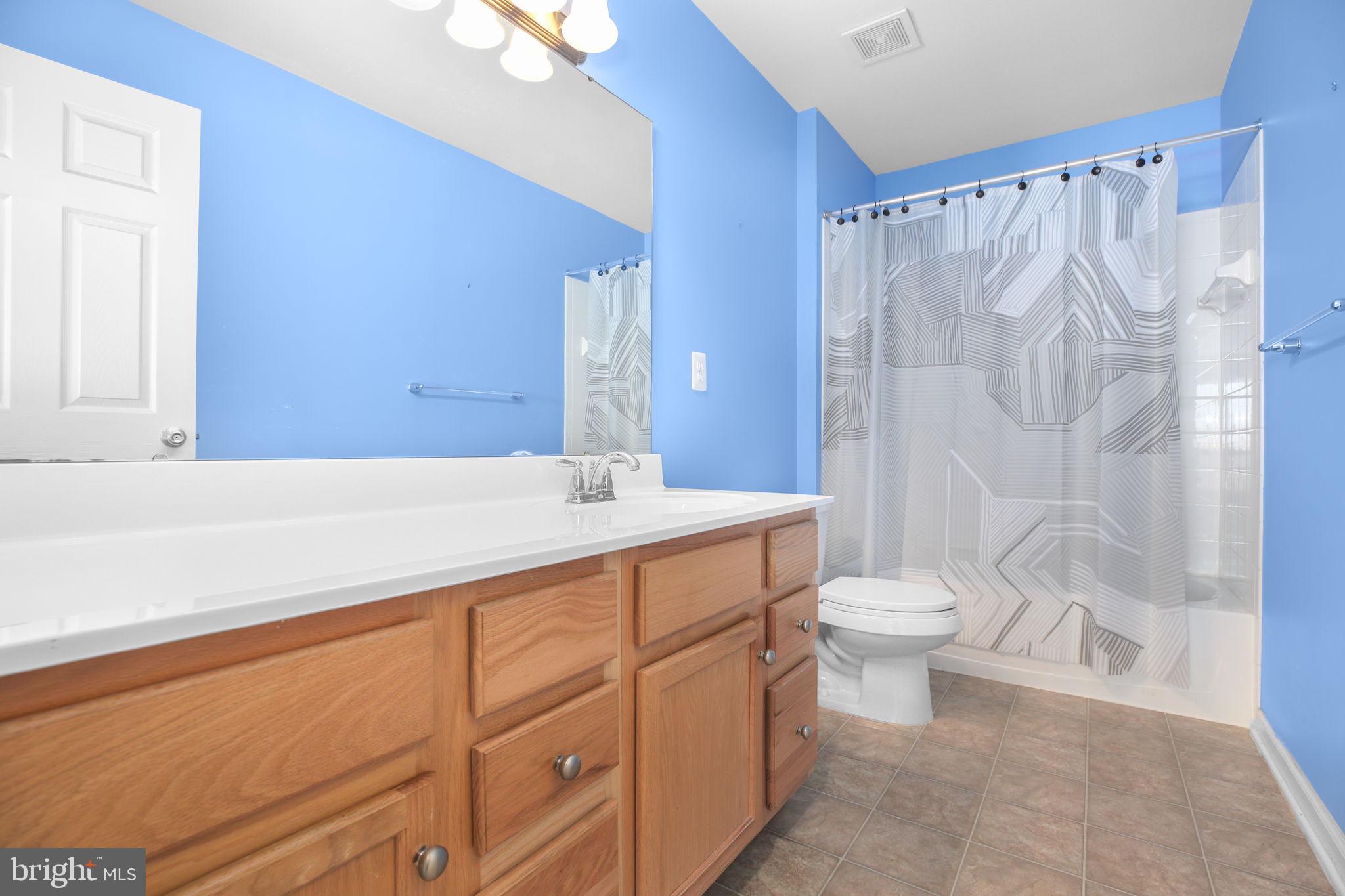 ESTATES AT LEE'S PARKE - Residential