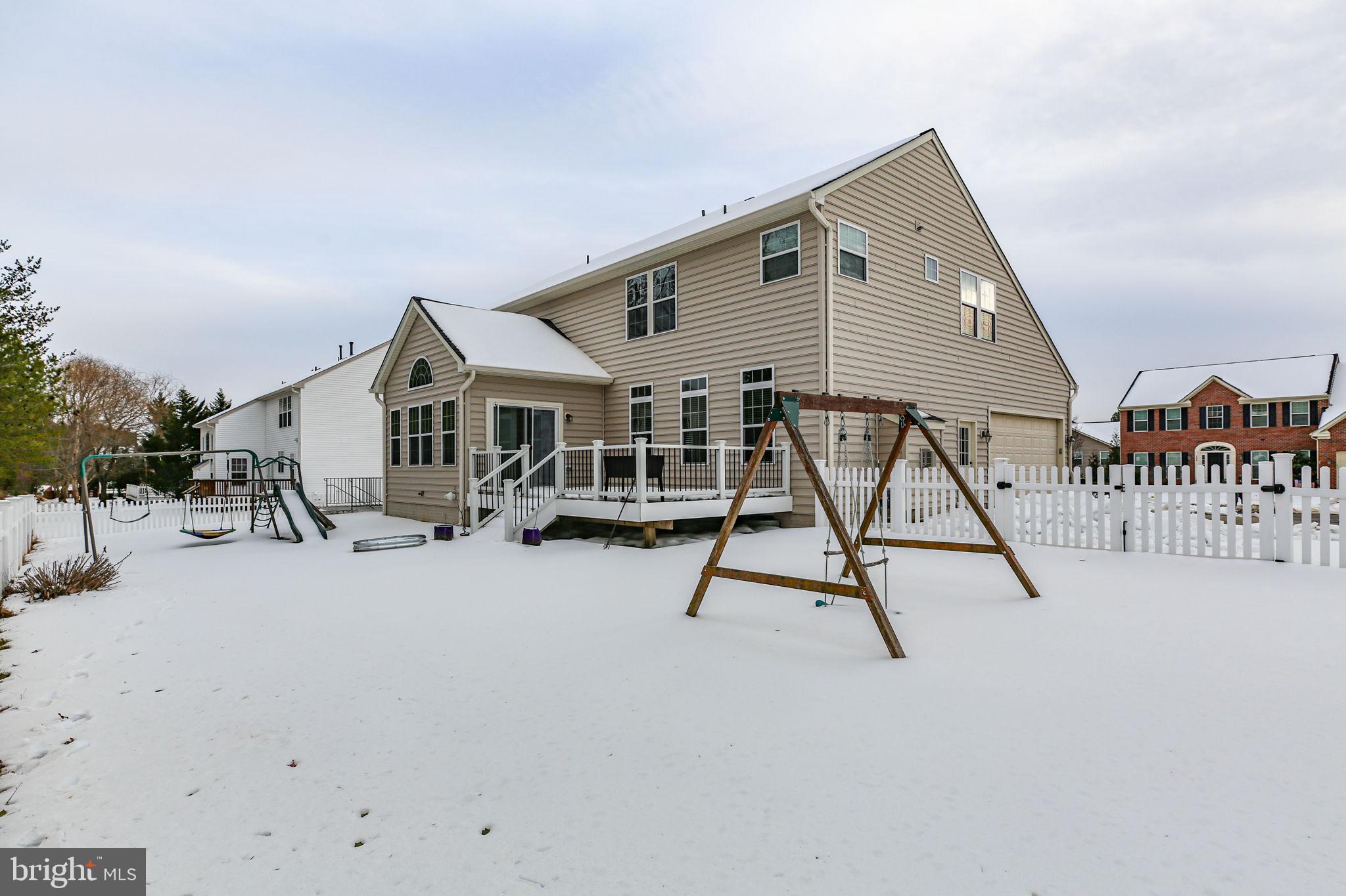 ESTATES AT LEE'S PARKE - Residential