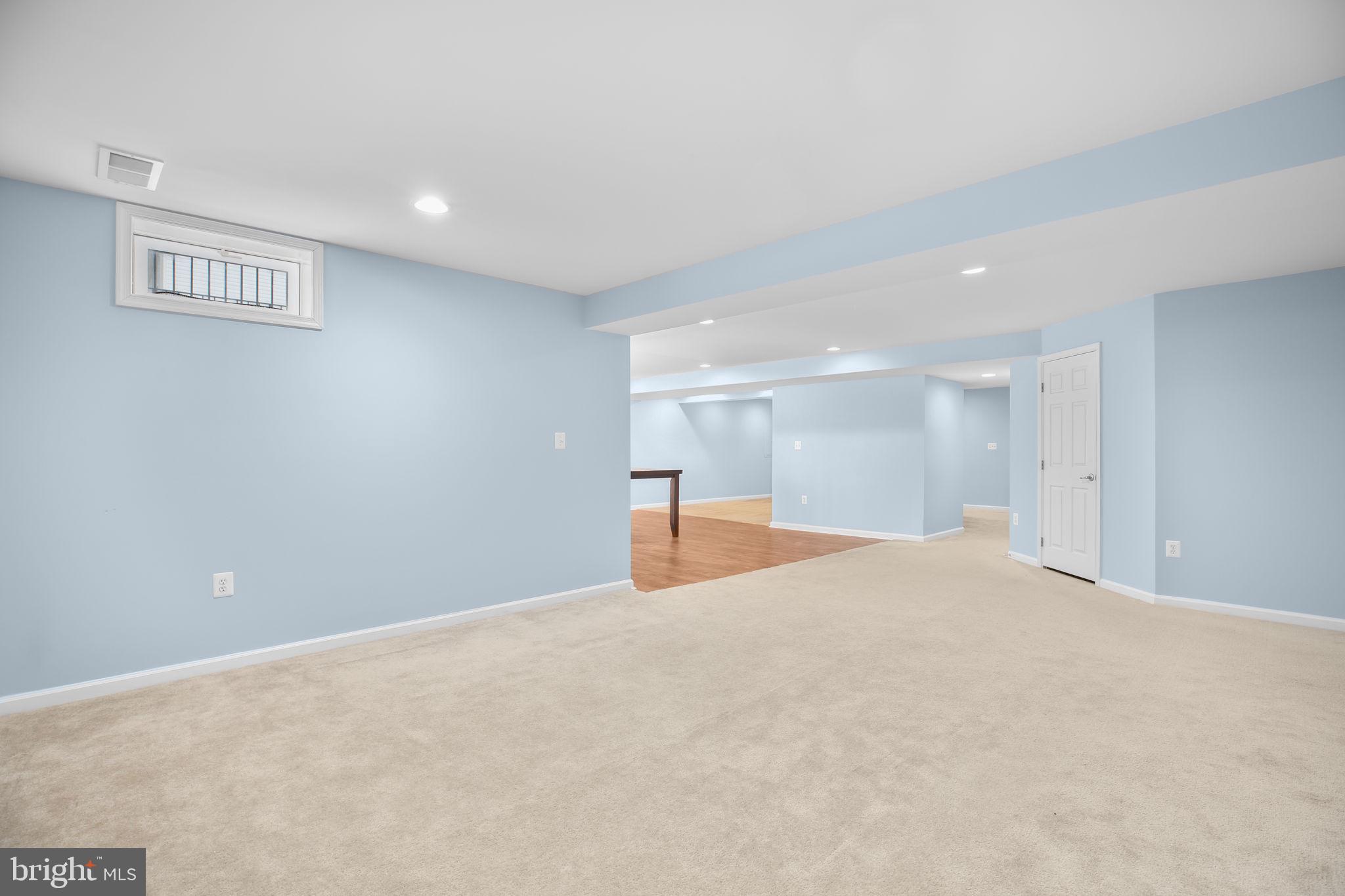 ESTATES AT LEE'S PARKE - Residential