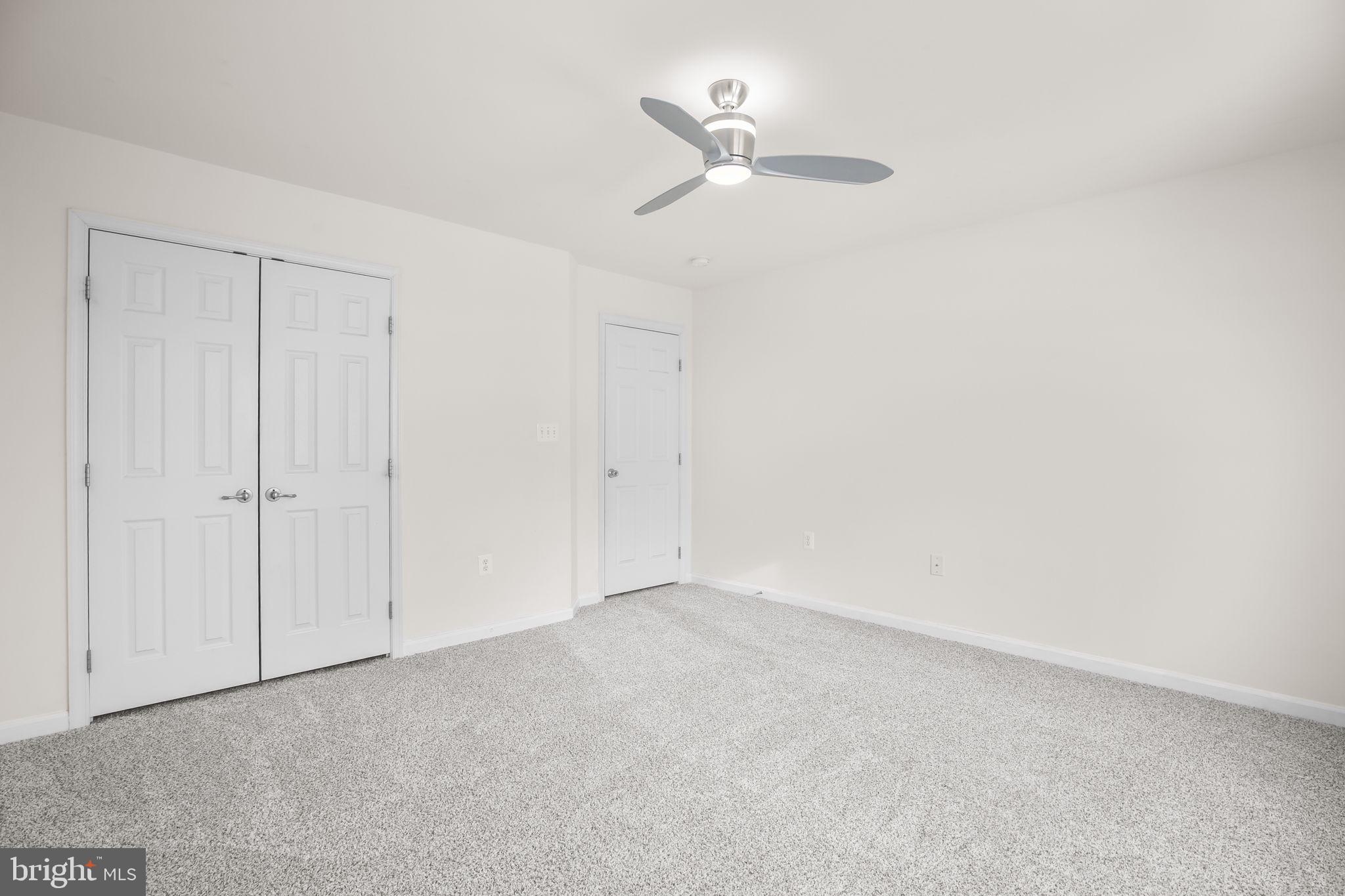 ESTATES AT LEE'S PARKE - Residential