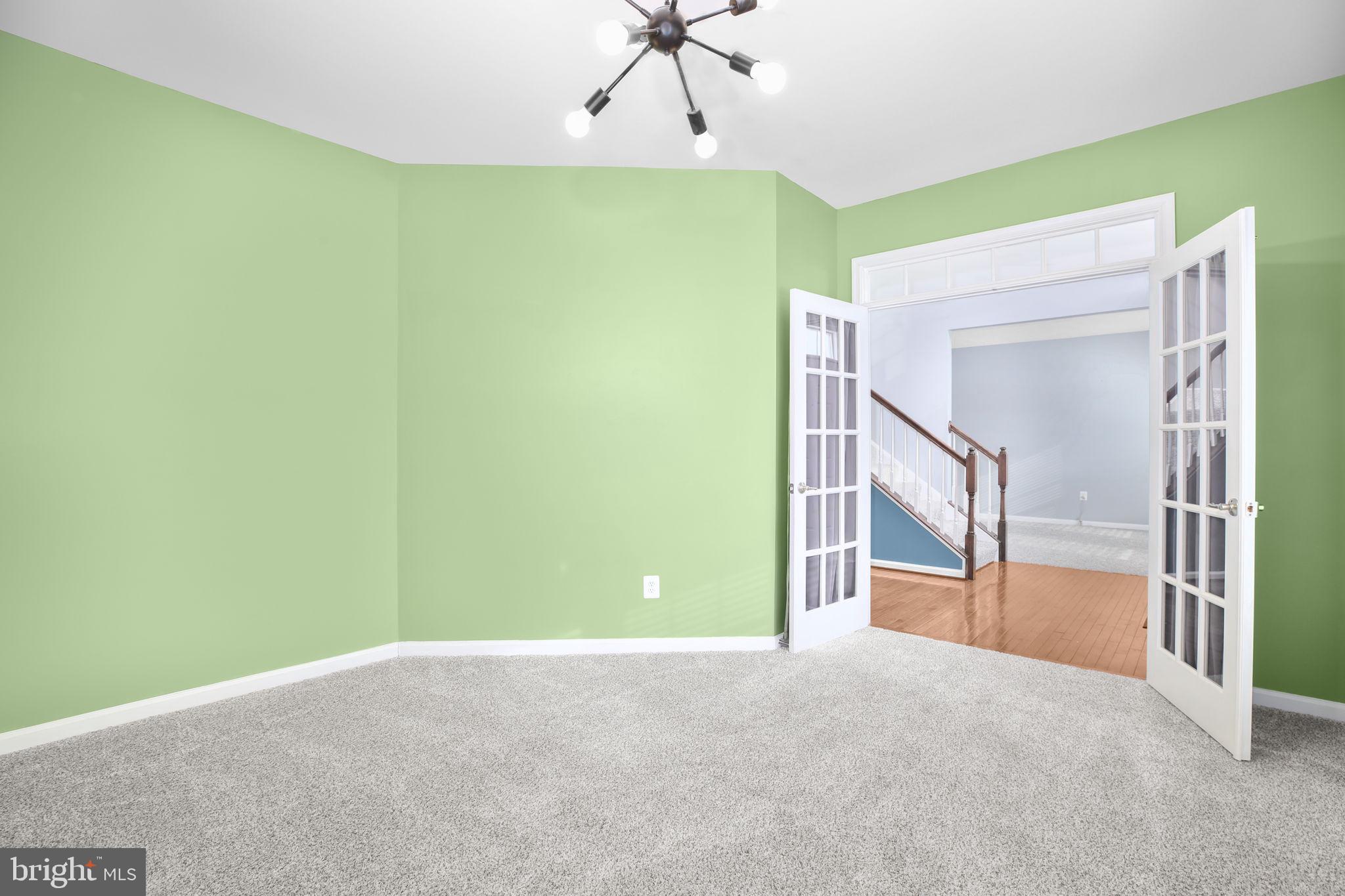 ESTATES AT LEE'S PARKE - Residential