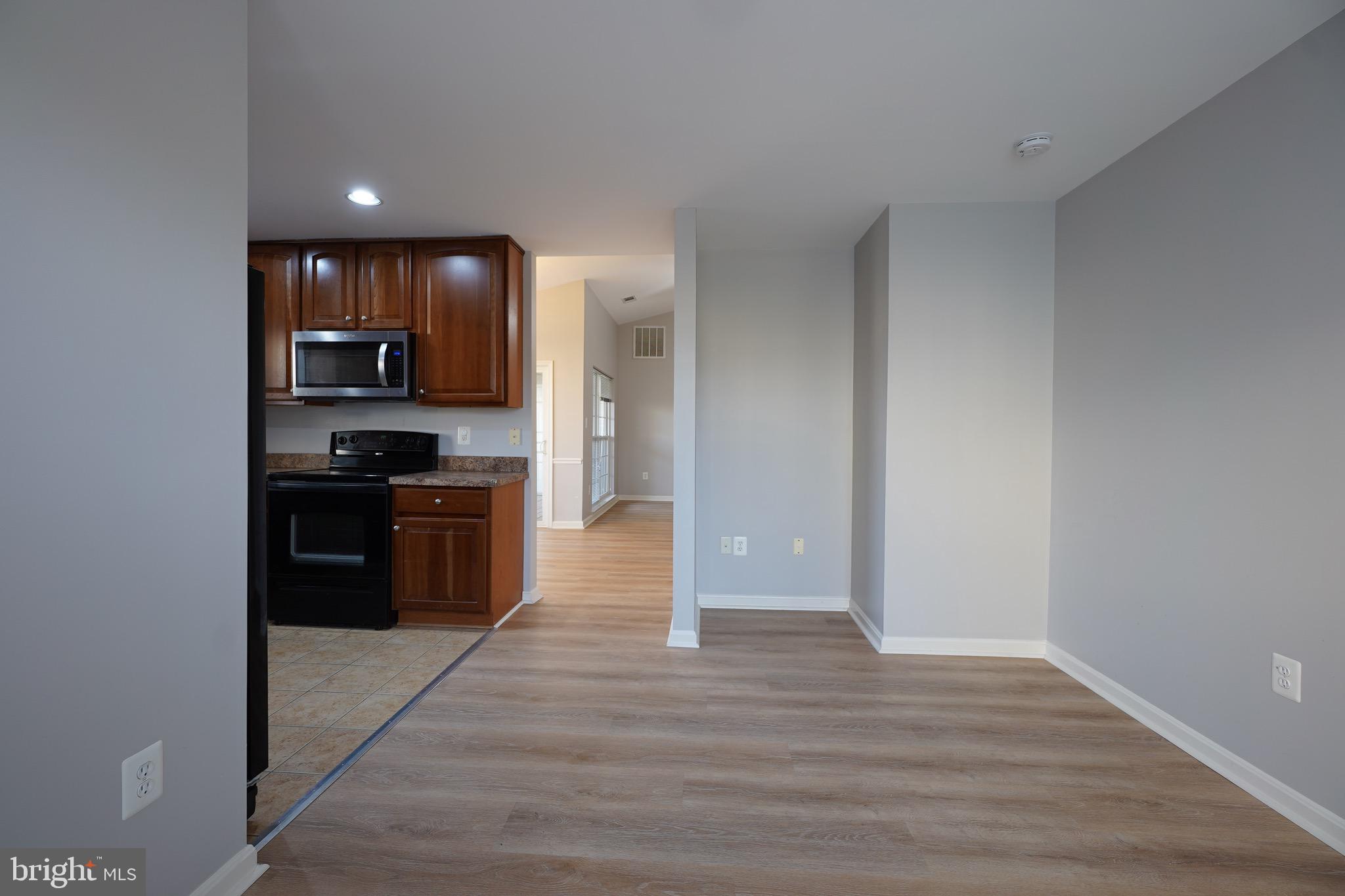 RIDGEVIEW III - Residential Lease