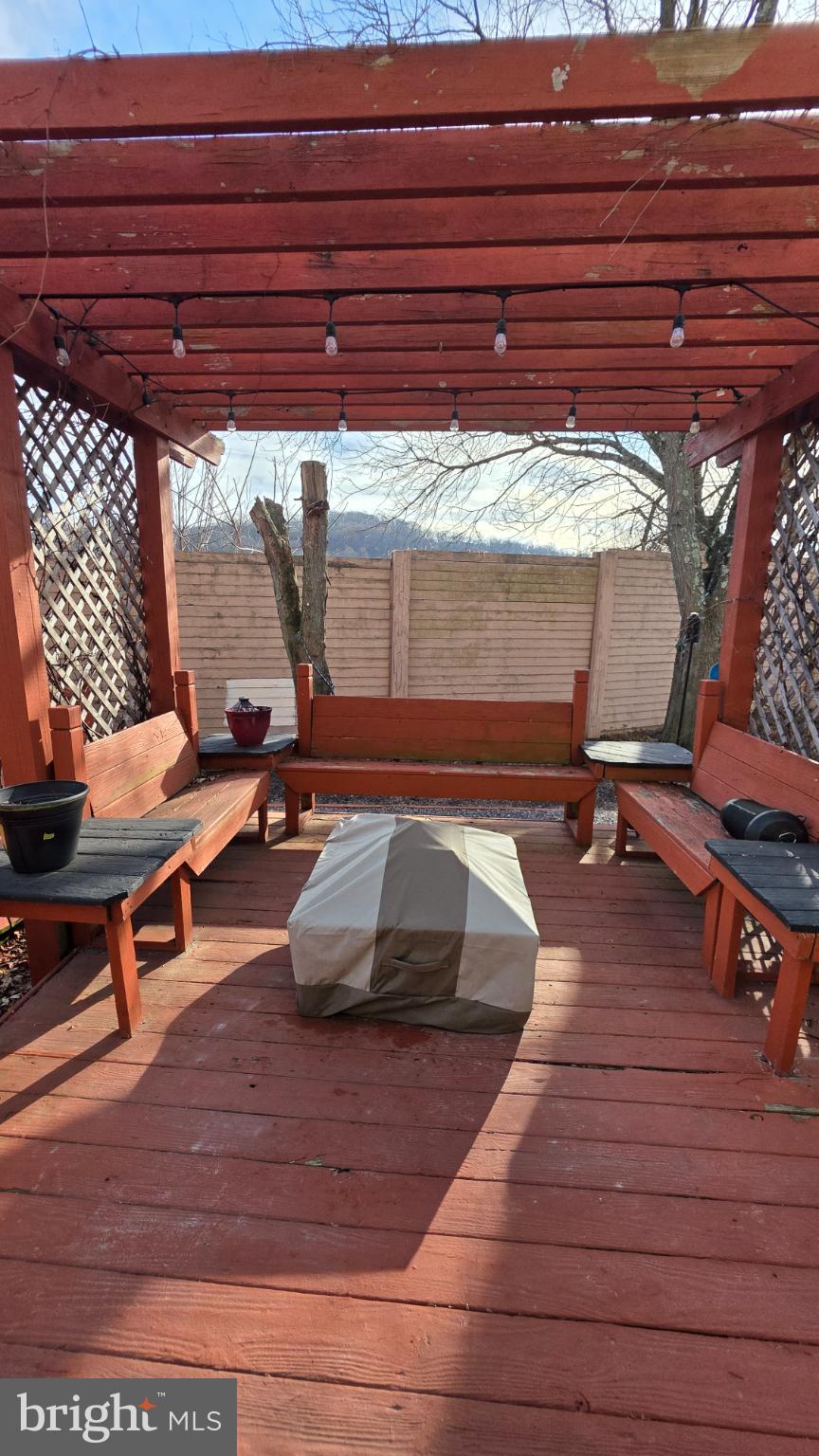 HIGHLAND VILLAS - Residential